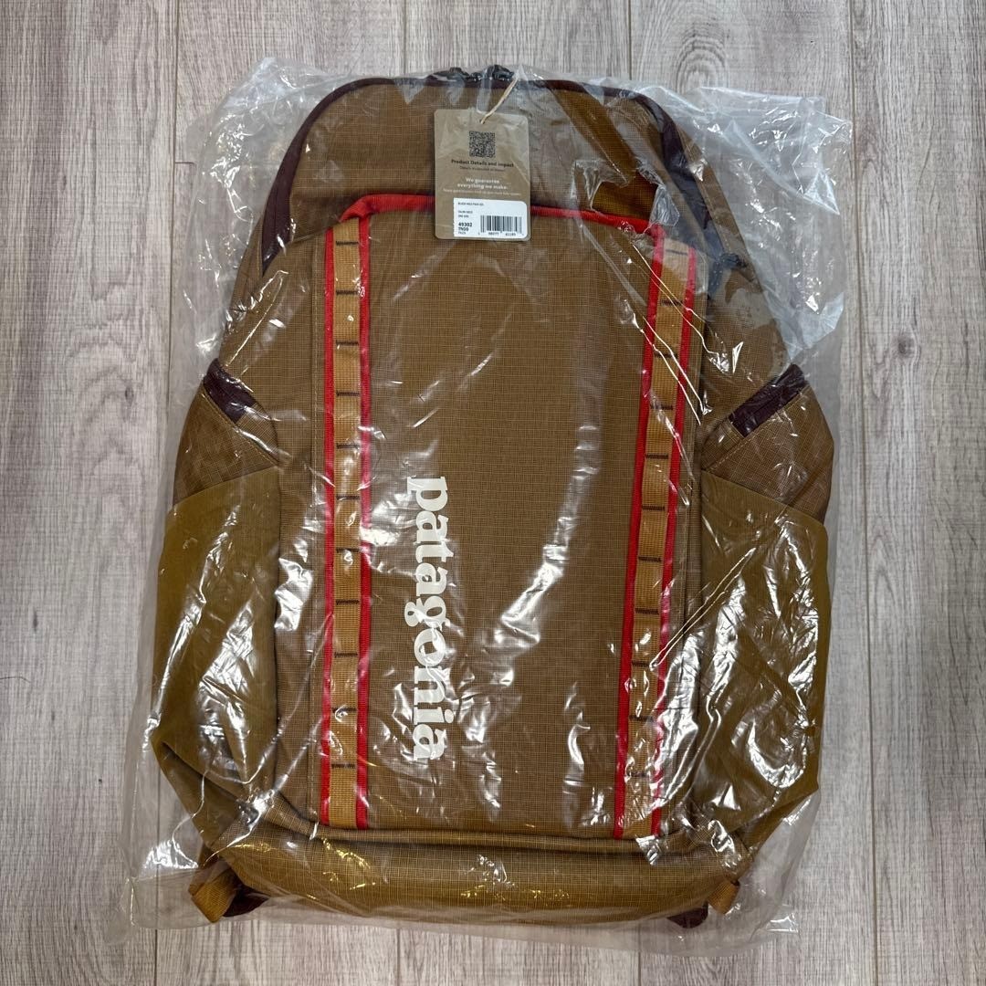 Patagonia Black Hole Pack 32L Talon Gold Backpack Recycled Laptop Travel New
