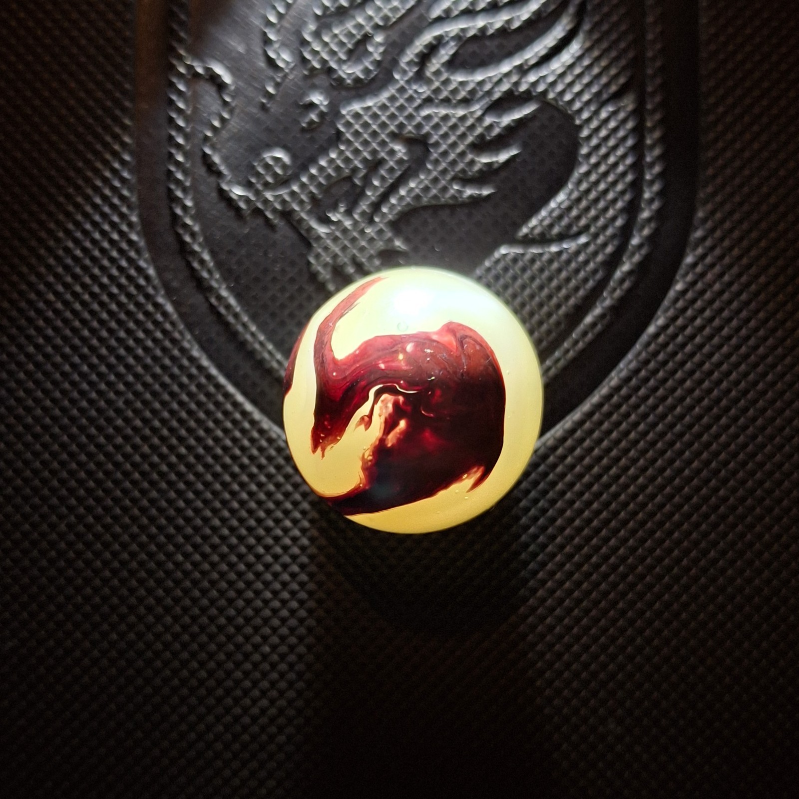 🔥 🐲 Akro Agate Lemonade Oxblood UV Marble Large 0.77"🐉🔥