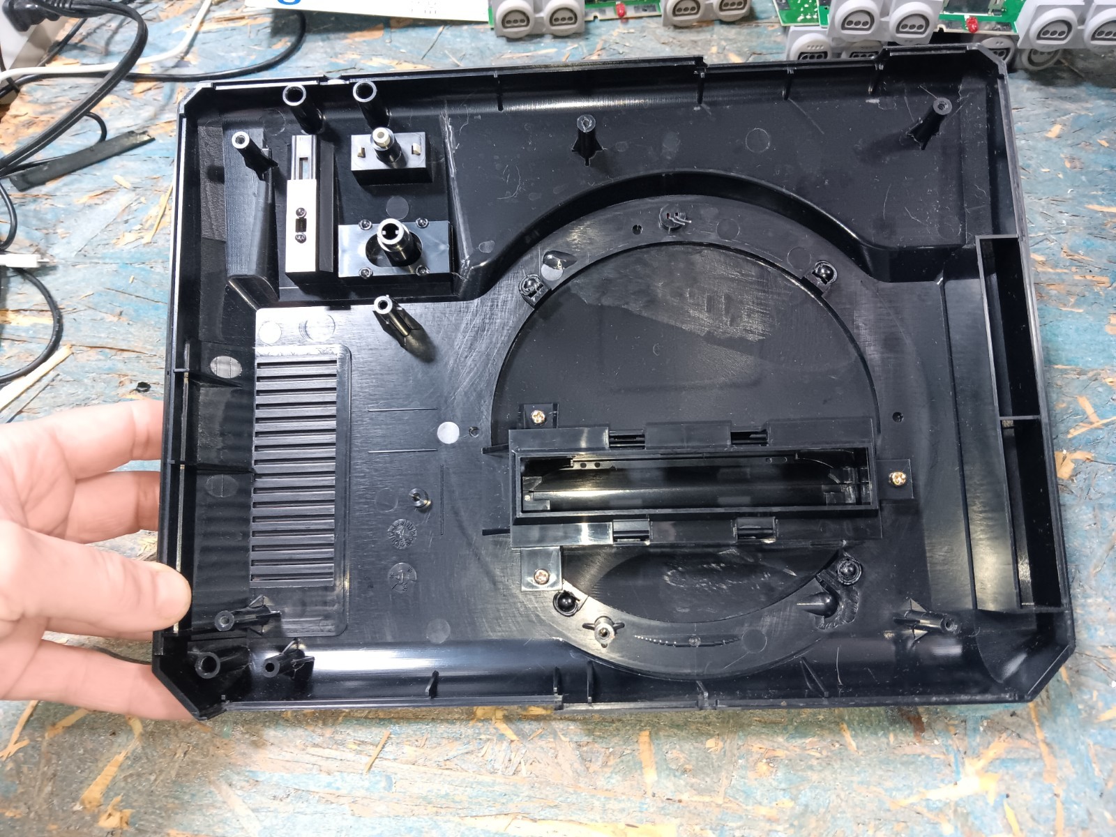 SEGA Genesis 1601 EXACT COMPLETE TOP COVER #2 ONLY-INTACT-MARKS-SCRATCHES-SEE