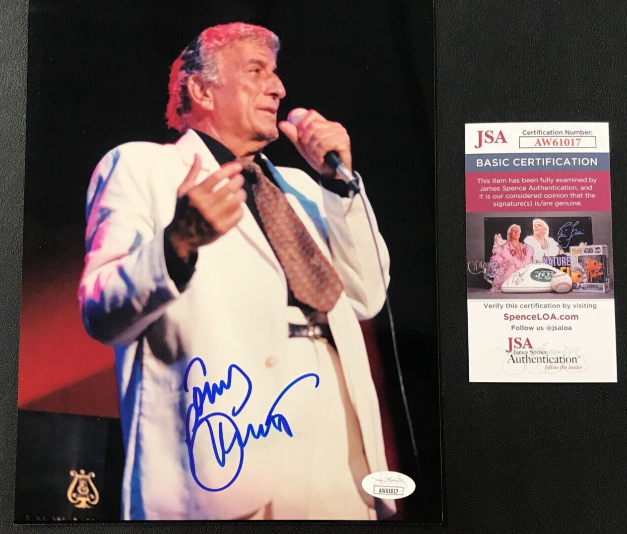 Tony Bennett Signed 8x10 Photograph JSA Cert w/COA US Jazz Singer Icon (d.2023)!