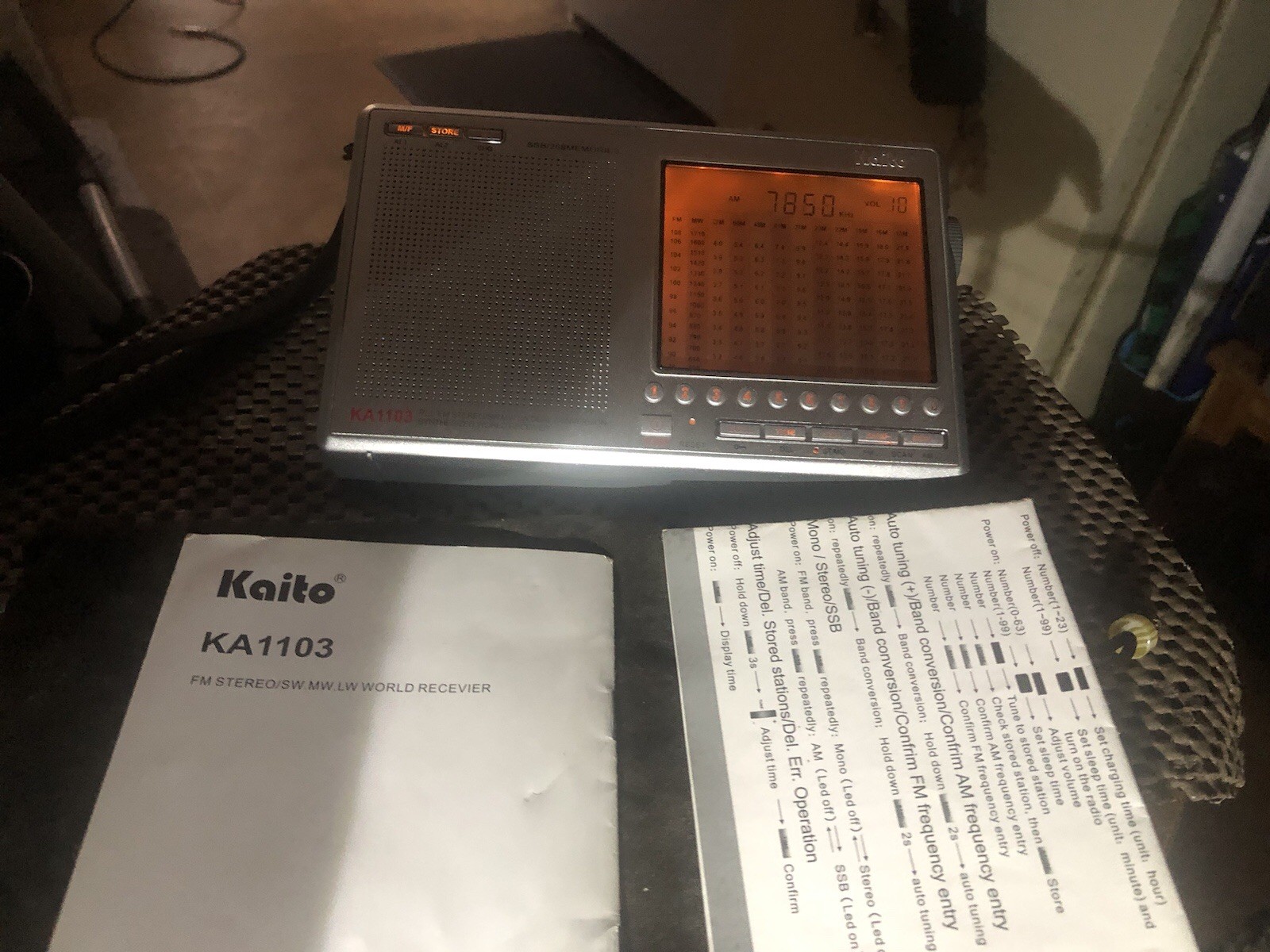 Kaito KA1103 FM Stereo/SSB/SW.MW.LW Dual Conversion Synthesized Radio PLL 