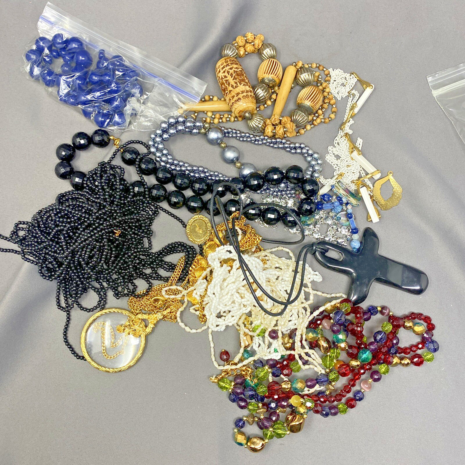 3.5 Pound Costume Jewelry Lot Good Use Wear Sell Craft Lot # 1079