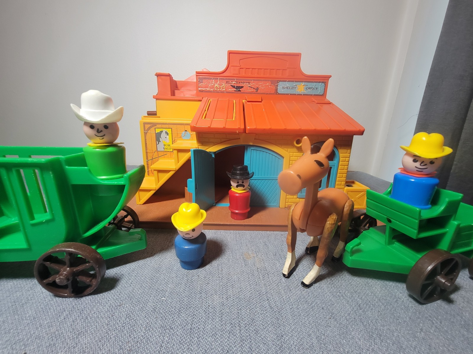 Fisher Price Western Town  1982 #934 Incomplete 8 PC Lot With Building