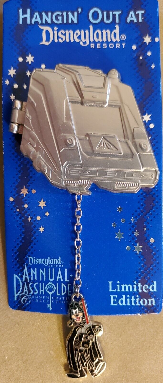   Disney Passholder Hangin' Out At Disneyland Star Tours Darth Vader Goofy  Pin 