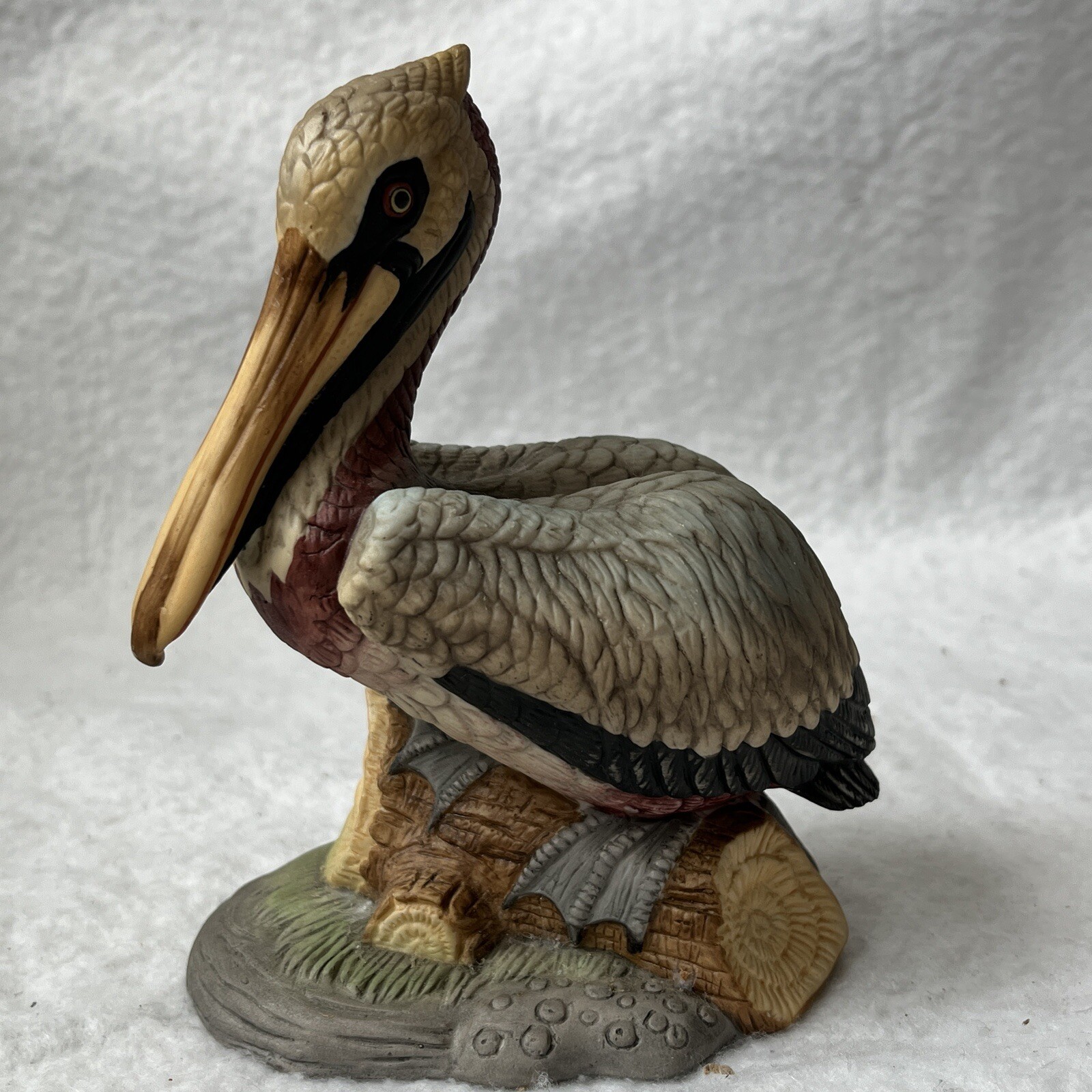 Lefton Hand Painted Nest Egg Collection Pelican Figurine # 07215