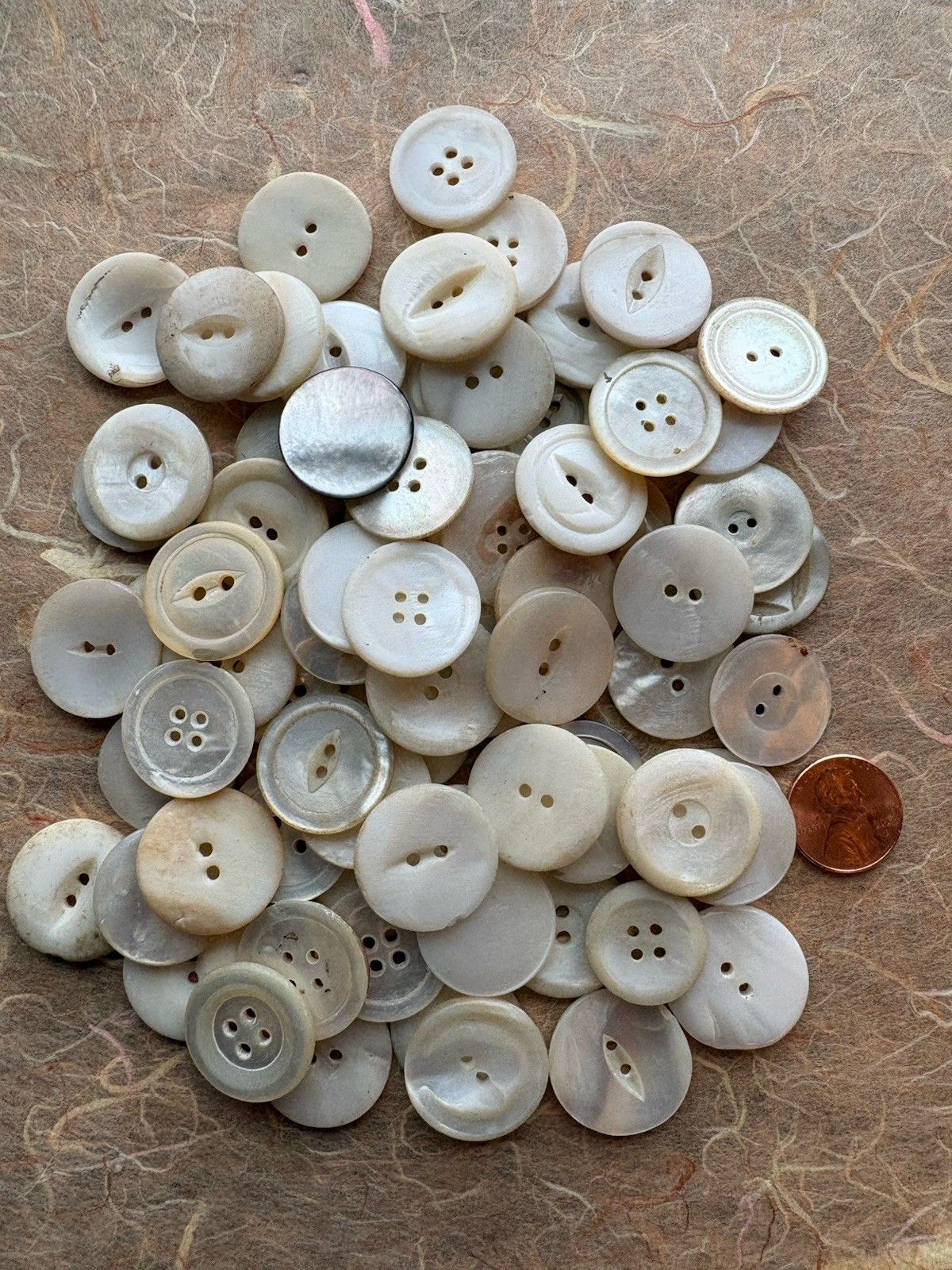 VINTAGE LOT OF 6 OZ MOTHER OF PEARL MOP SHELL  BUTTONS