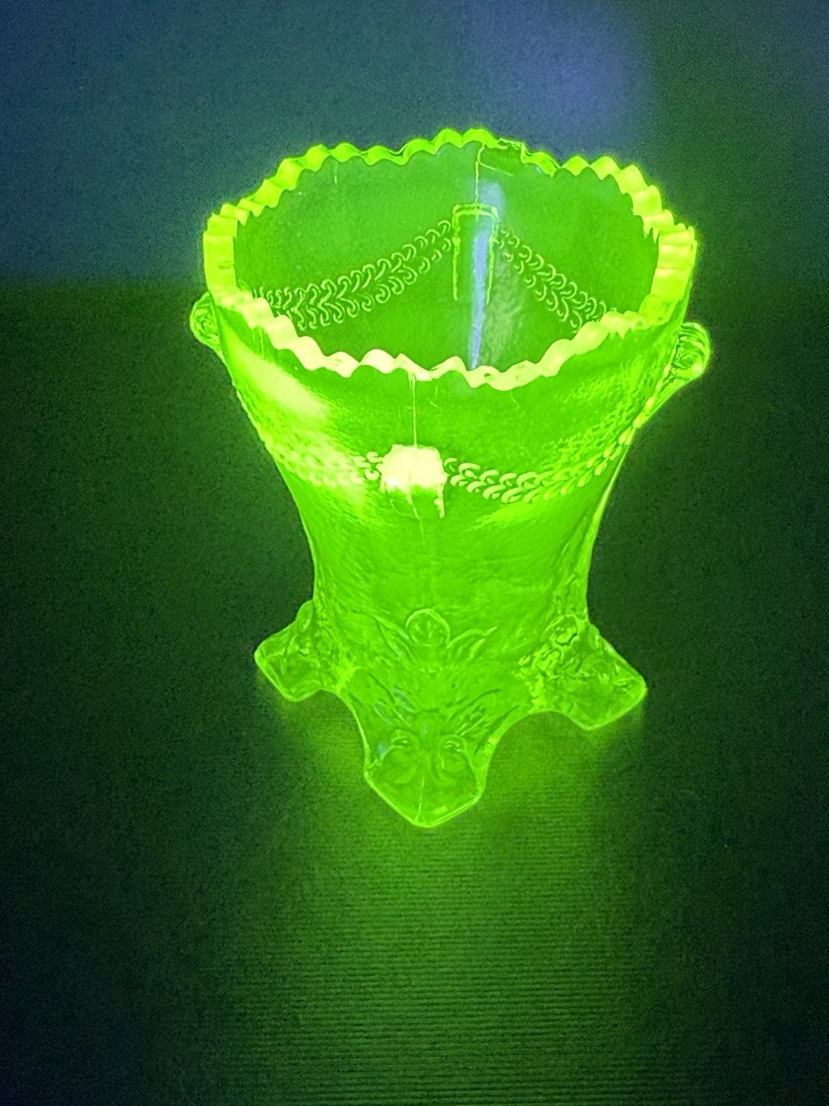 Art Glass Colonial Drape Toothpick Holder 3" Yellow Vaseline Uranium