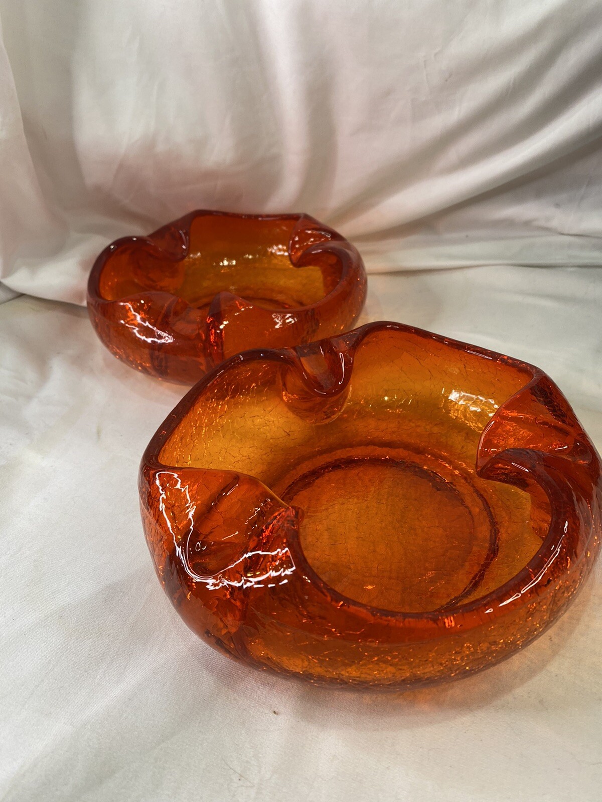 Pair Viking Art Glass AMBERINA PERSIMMON ORANGE Crackle Cigar Smoking Ashtrays