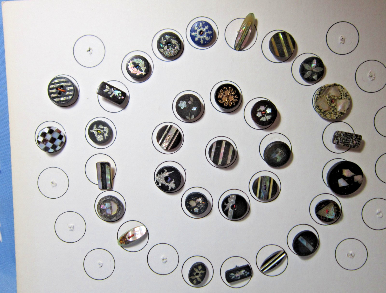 Antique 31-piece MIXED Lot MOP Gold Silver Inlay BUTTONS