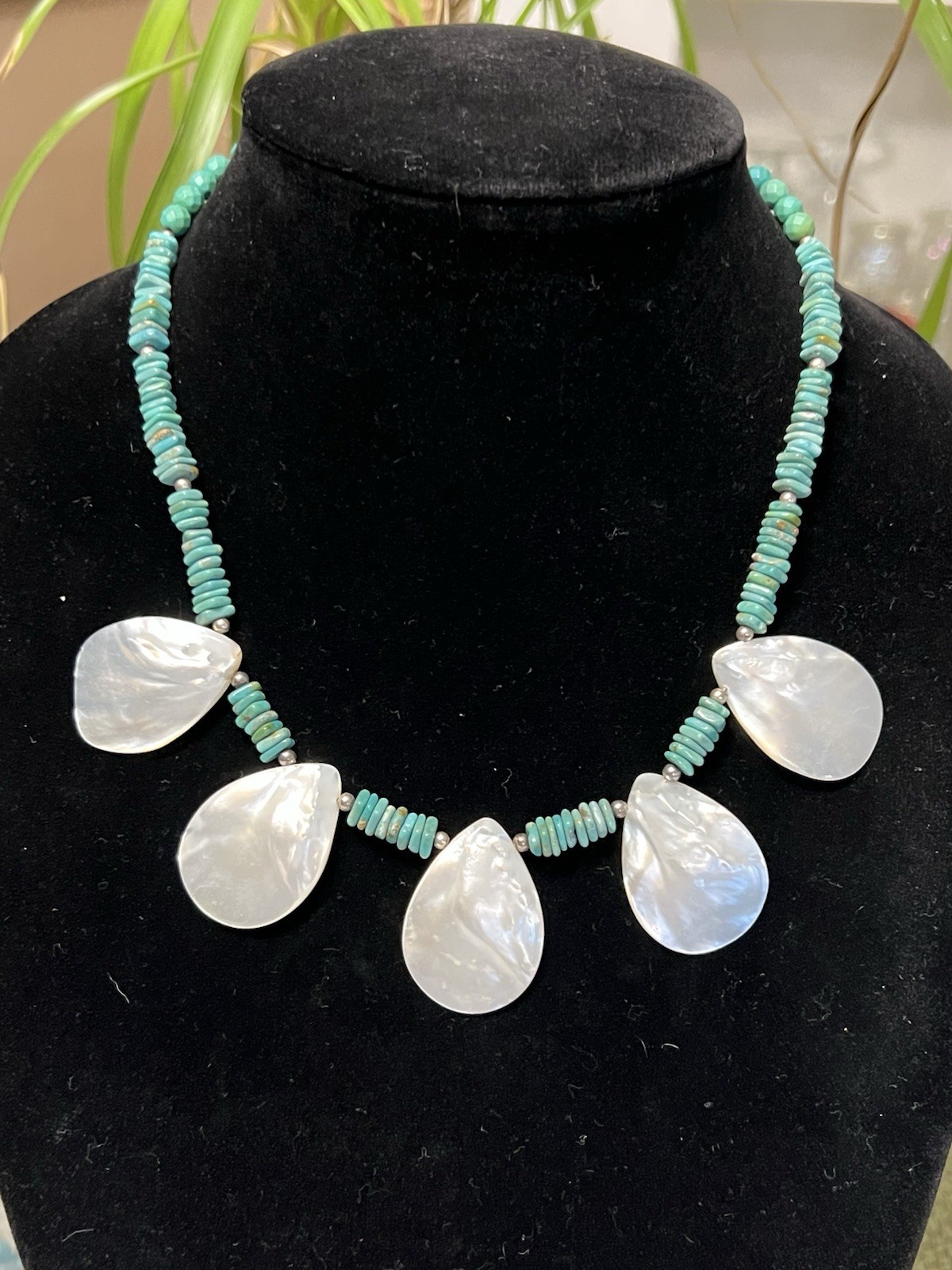 SOUTHWESTERN NATIVE TURQUOISE STONE MOTHER OF PEARL STERLING 925 NECKLACE 18.5”