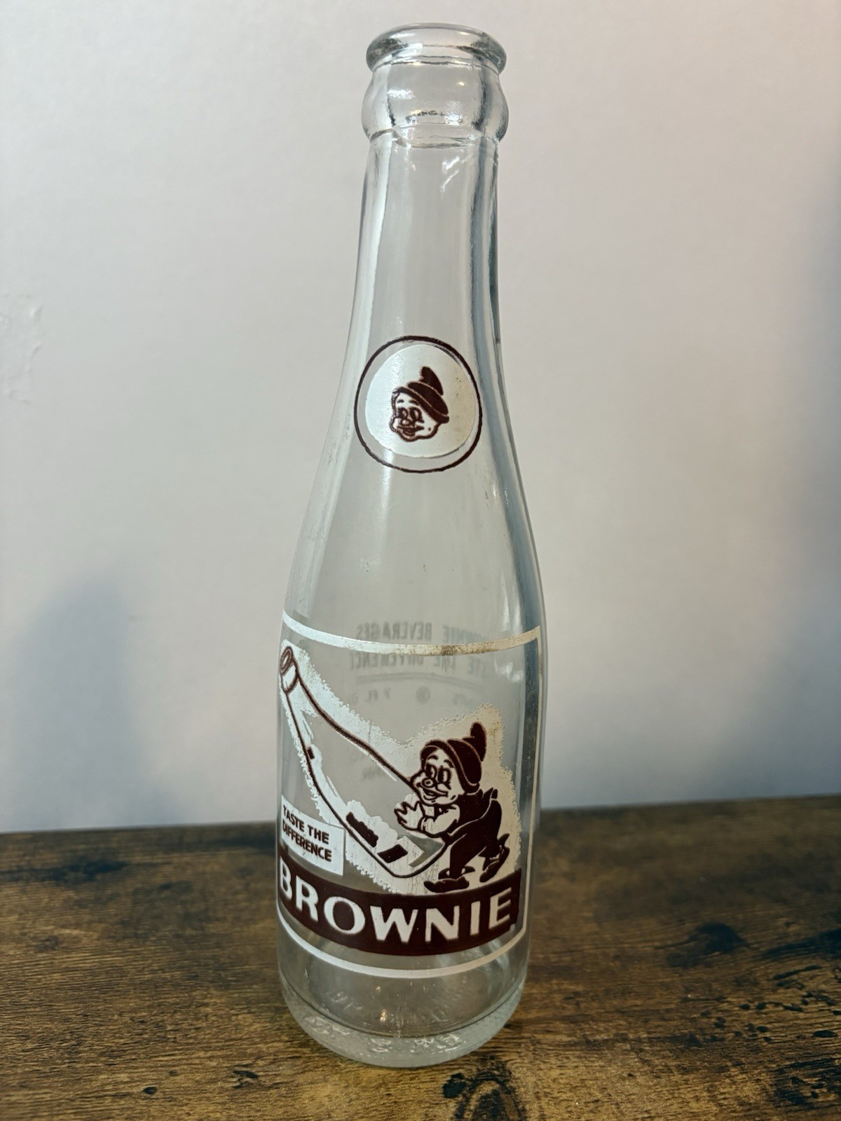 Vintage Brownie Chocolate Glass Pop Beverage 7 oz Soda Bottle Livingston, TN