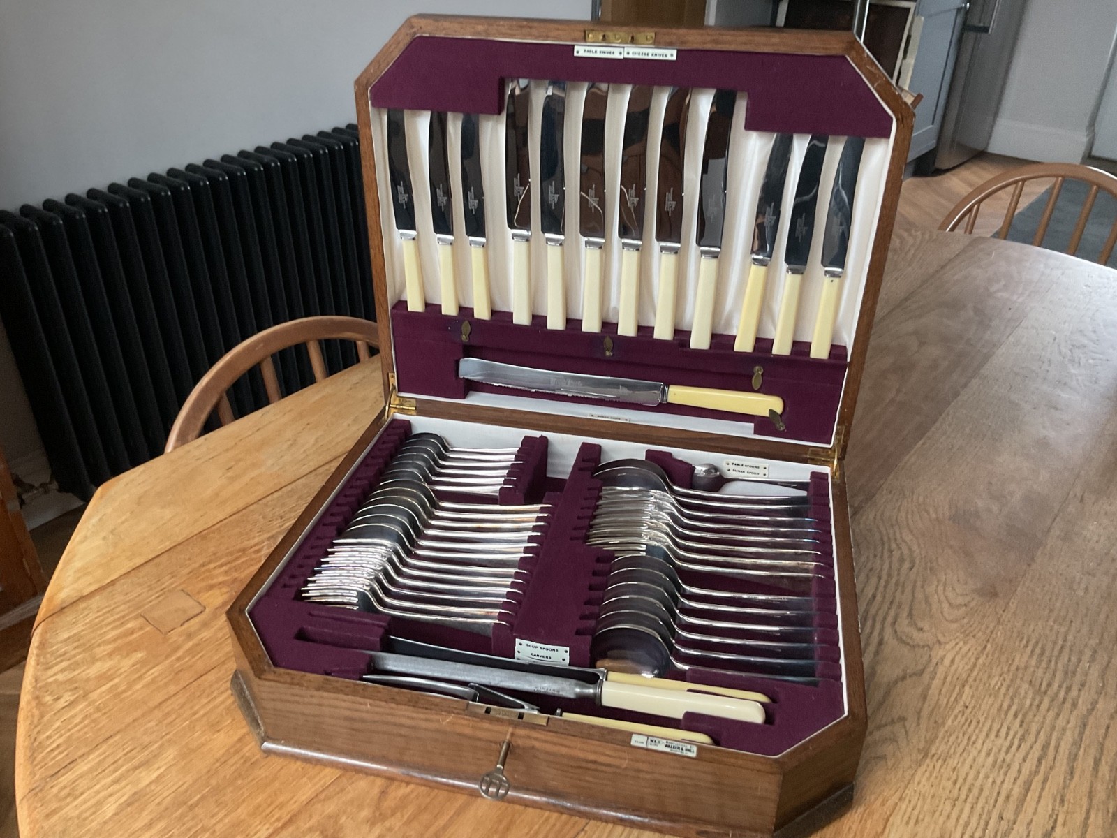 Design Walker & Hall Silver Service 49 Piece Canteen of Cutlery Set