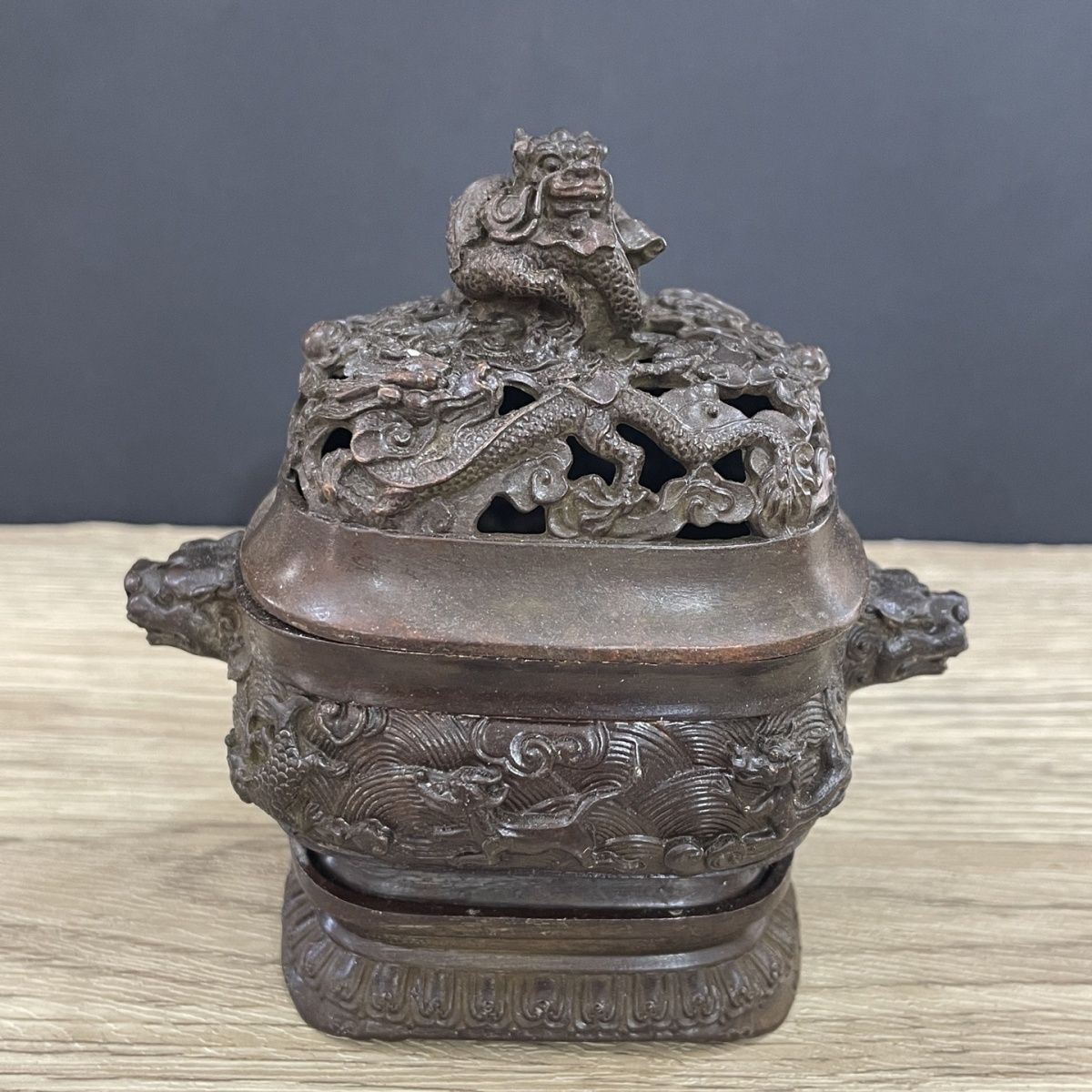 Vintage Dragon Censer Incense Burner Tripod Hollow Lid Xuande Style Home Decor