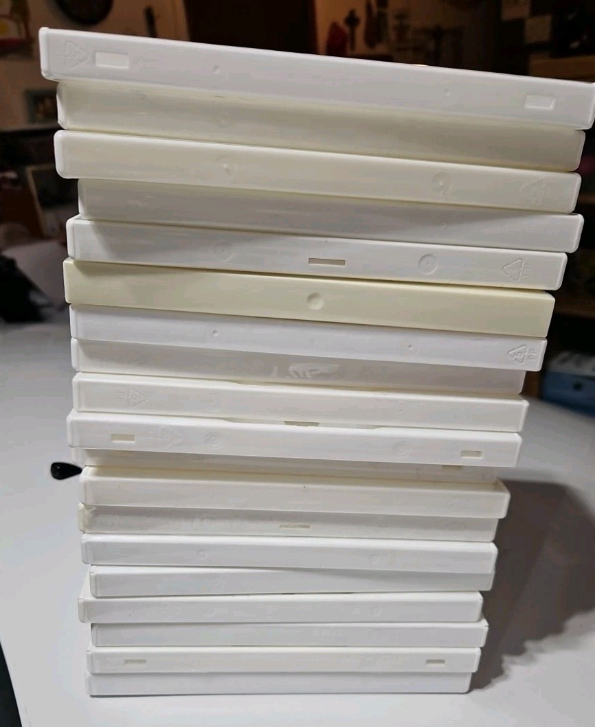 19-Count Single White Empty DVD Replacement Cases - Standard Size