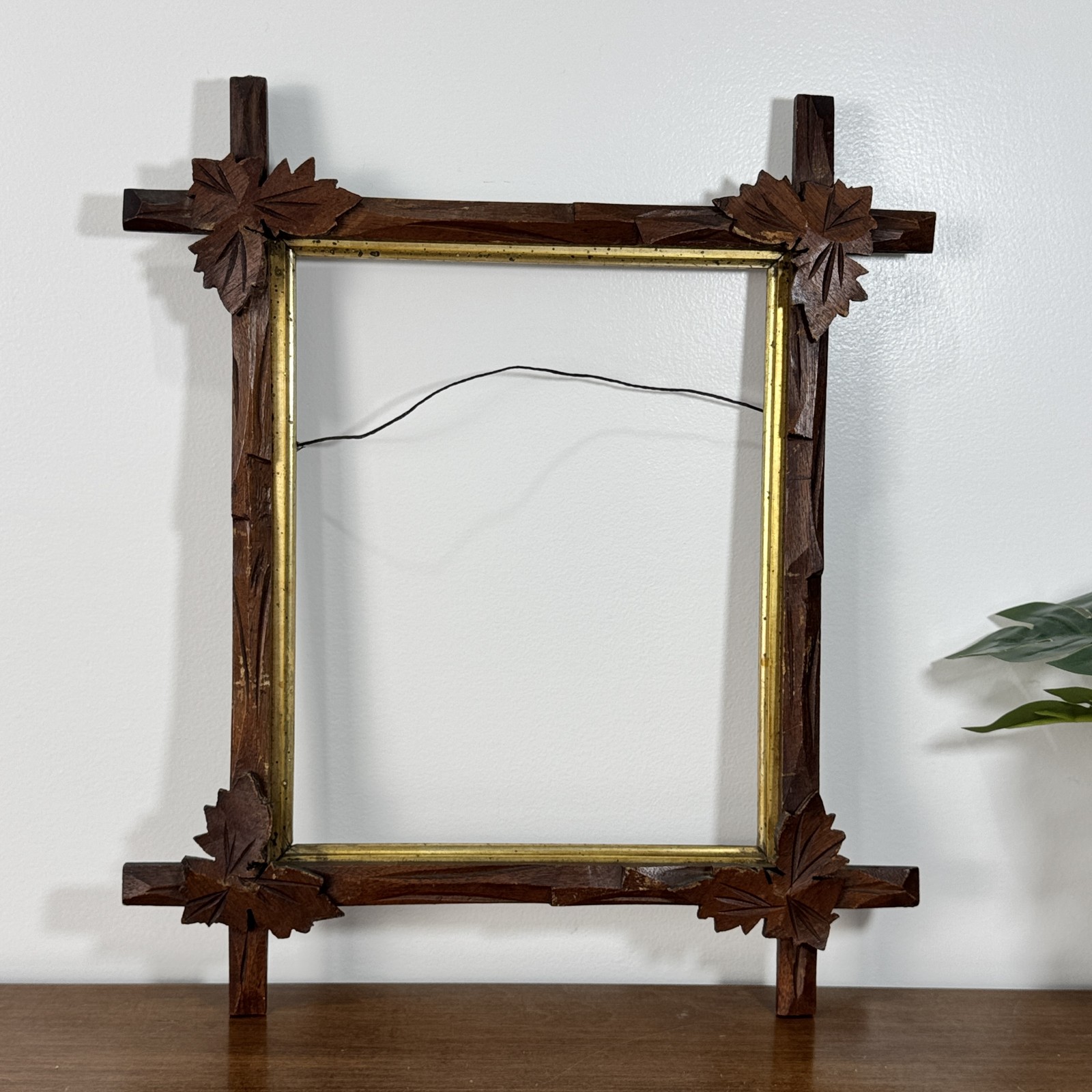 Vintage Adirondack Tramp Wood Picture Frame Rustic Folk Art Leaf Motif Gold