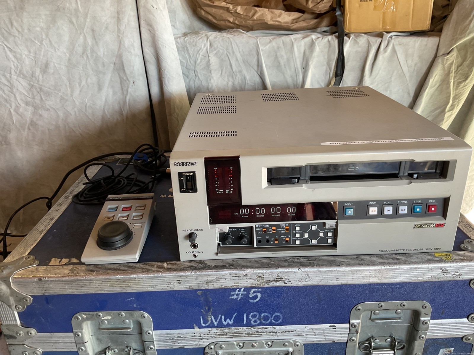 Sony UVW-1800 Betacam SP Cassette Recorder & DSRM-1 Remote Control. Tested Works