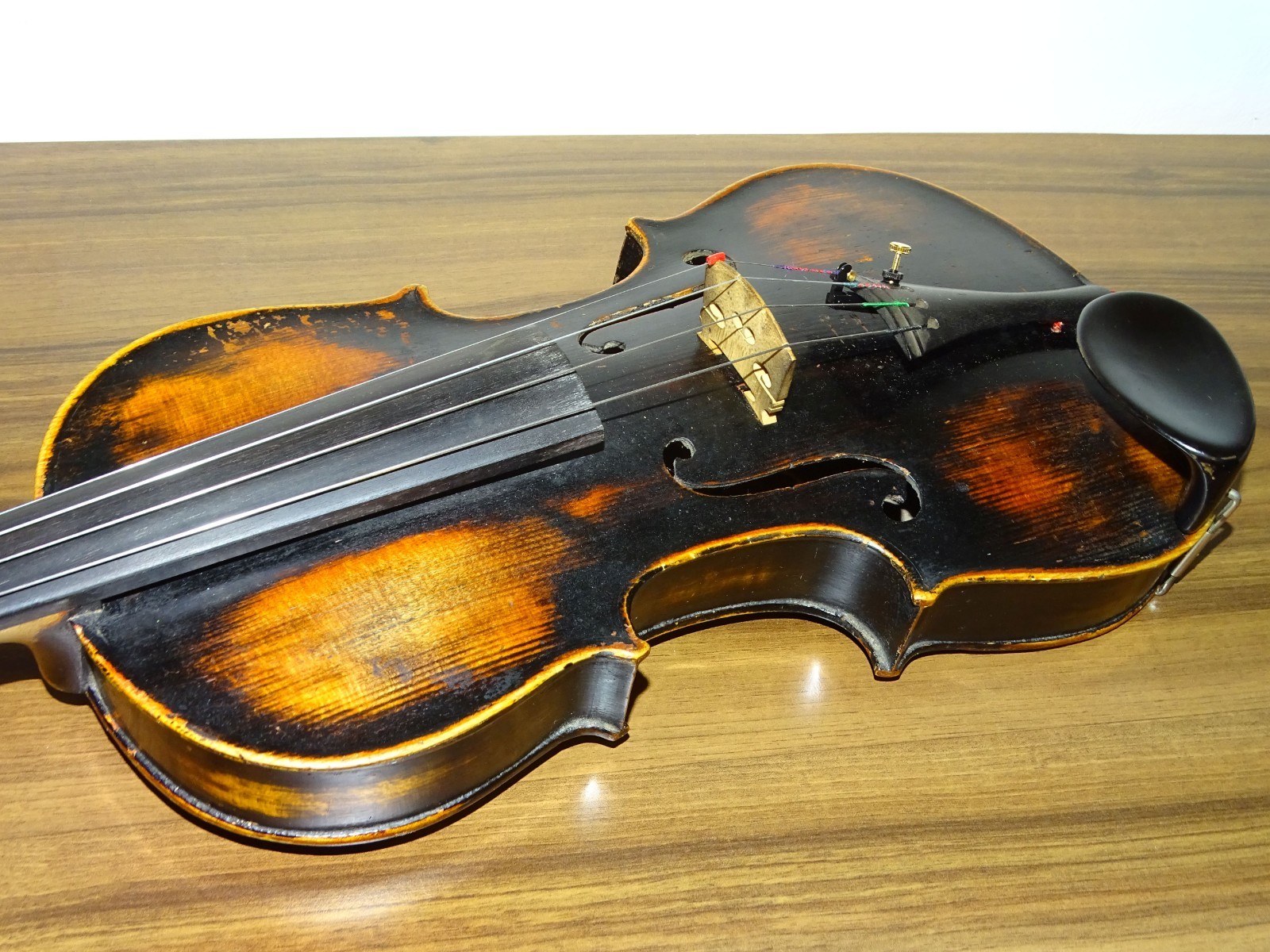 4/4 VIOLIN labelled FRANCISCUS GEISSENHOF (Nr. 059)