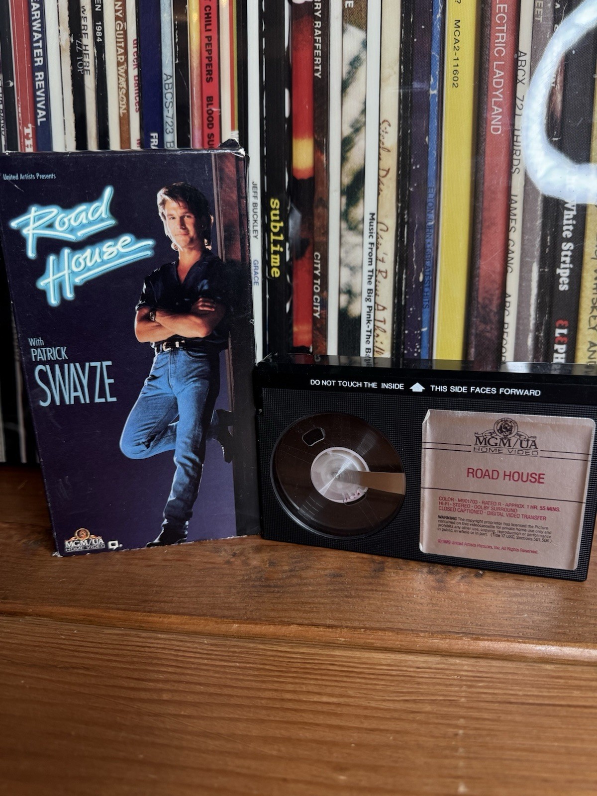 Road House Betamax 1989 MGM/UA Patrick Swayze w/ Slipcase HTF Rare Scarce Format