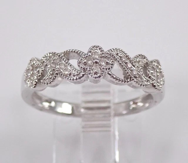 Round Cut Simulated Diamond Stunning Wedding Band Ring In 14k White Gold Plated