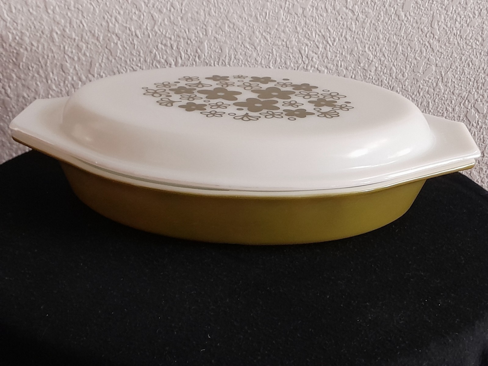 PYREX CRAZY DAISY SPRING BLOSSOM 1 QT OVAL 063 + LID DIVIDED CASSEROLE DISH