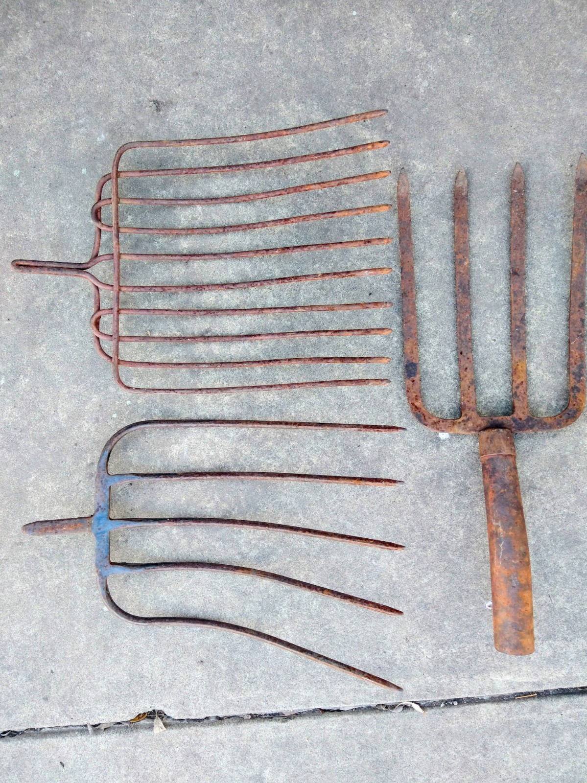 Antique Primitive Metal Glided Hay Forks Pitch ( Head Only)  Lot Of 3