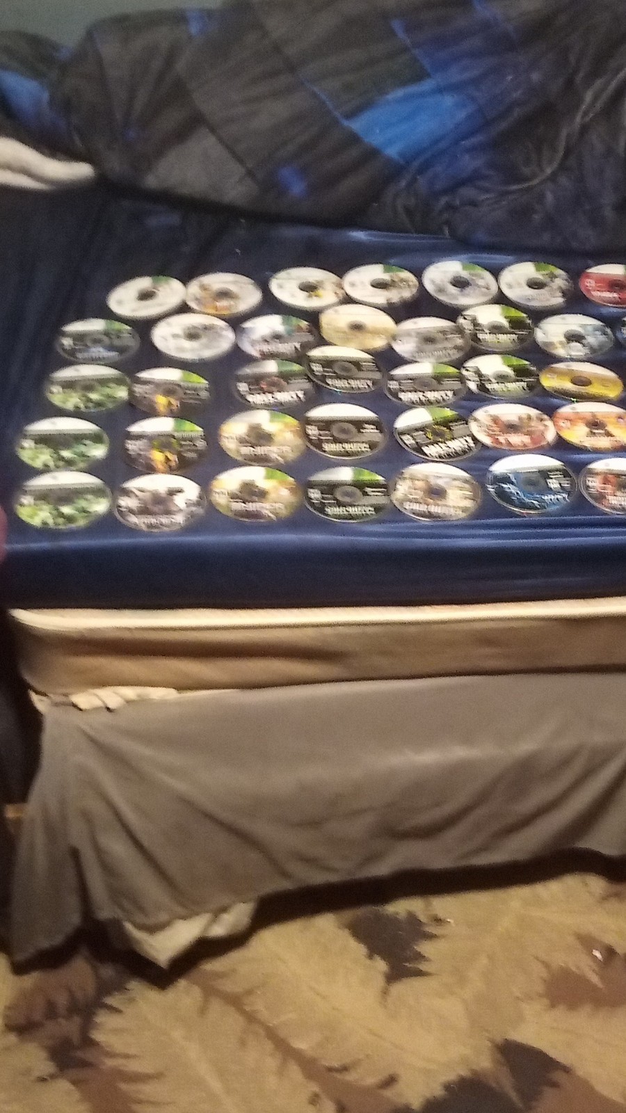 Xbox Video Game Disc Lot with Assorted Titles, Multiple Games Included