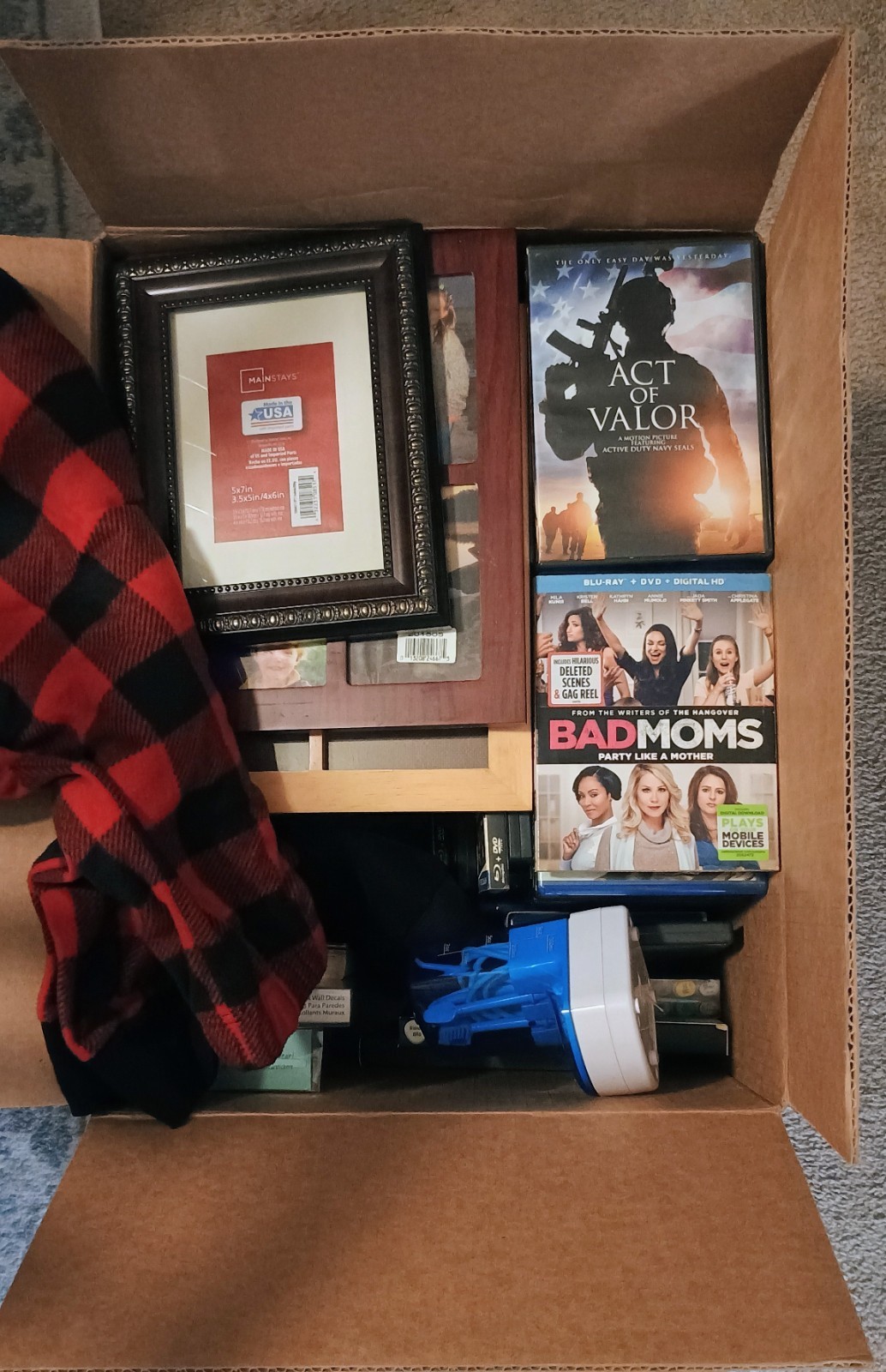 New/Used Items incl. DVDs, Household Items, Clothes, Boots