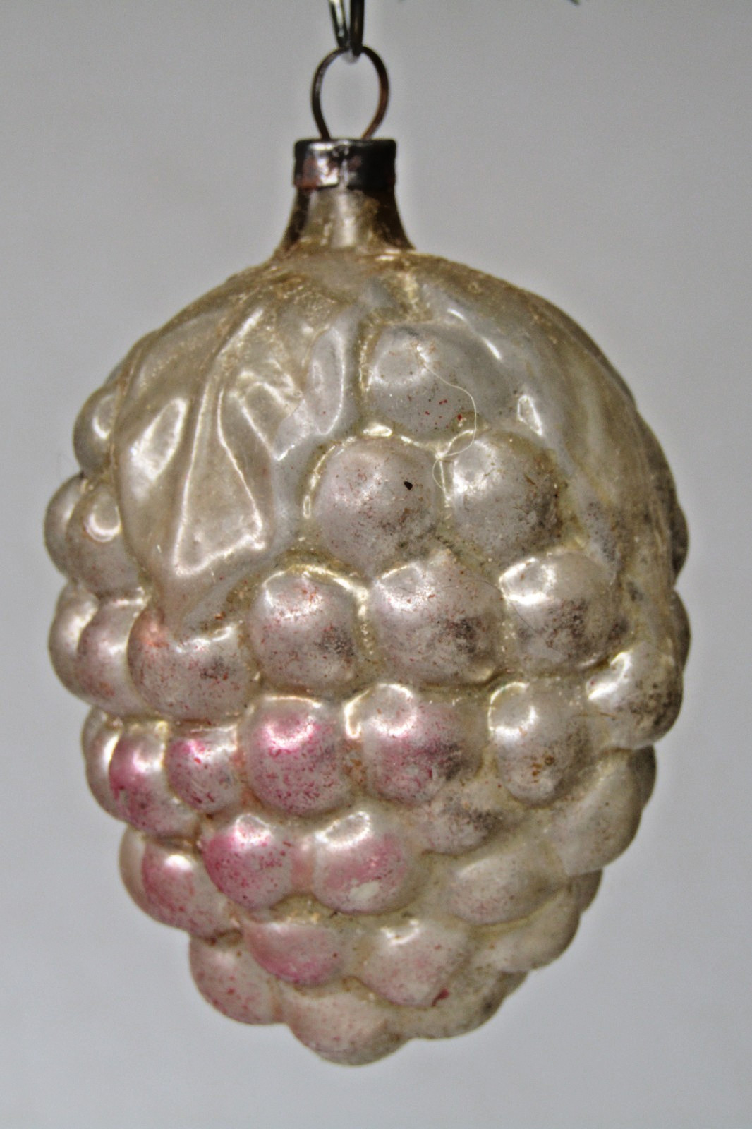 Antique VTG Glass Outdent CLUSTED GRAPE Embossed DROP Christmas Ornament Germany