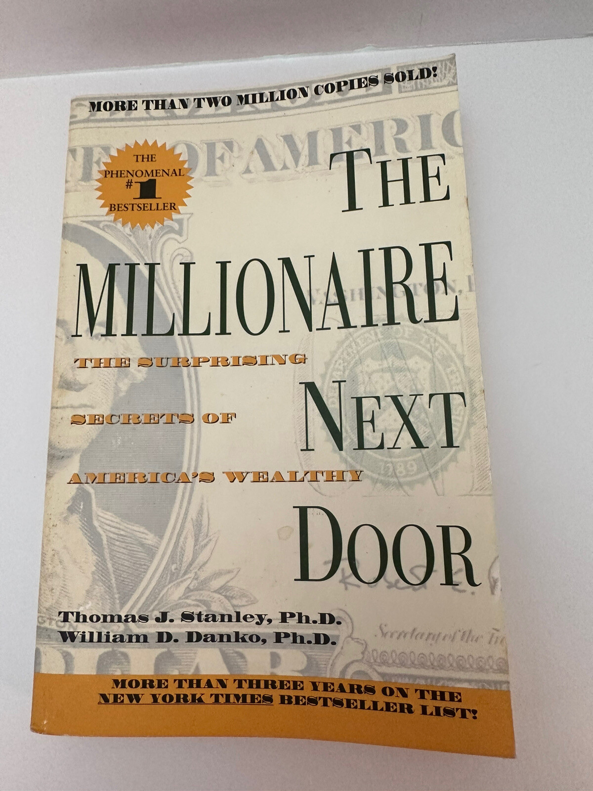 THE MILLIONAIRE NEXT DOOR by Stanley & Danko  Free Shipping