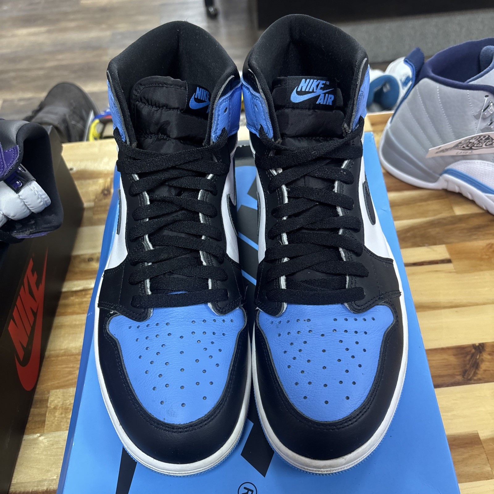 Air Jordan 1 Retro High OG UNC Toe Mens Size 10.5 With Box