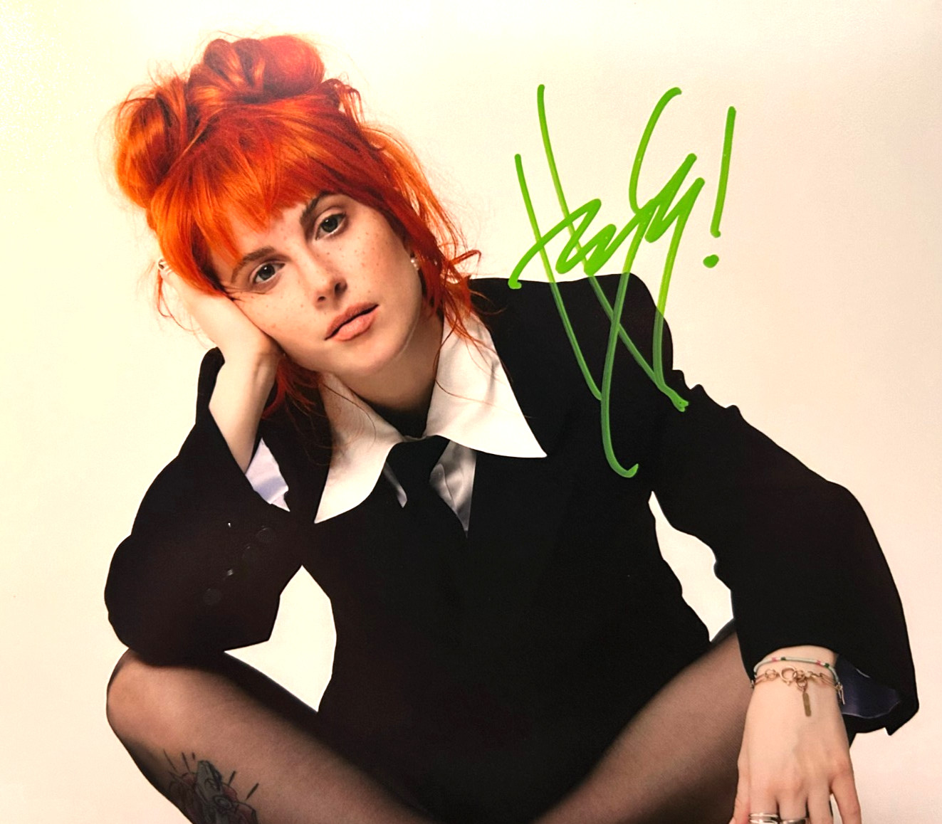 Hayley Williams Signed (PARAMORE) 8x10" Authentic Autograph w/COA