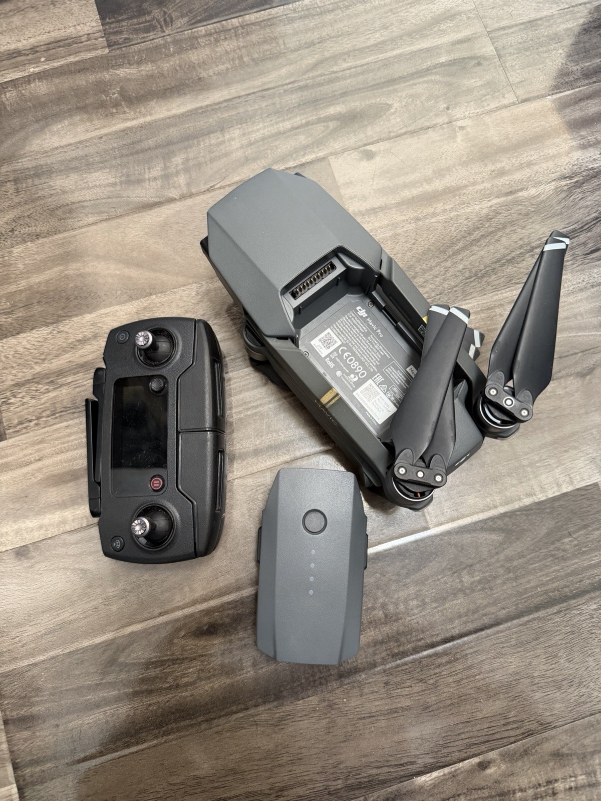 DJI Mavic Pro Drone (works just ribbon cable is not working) 