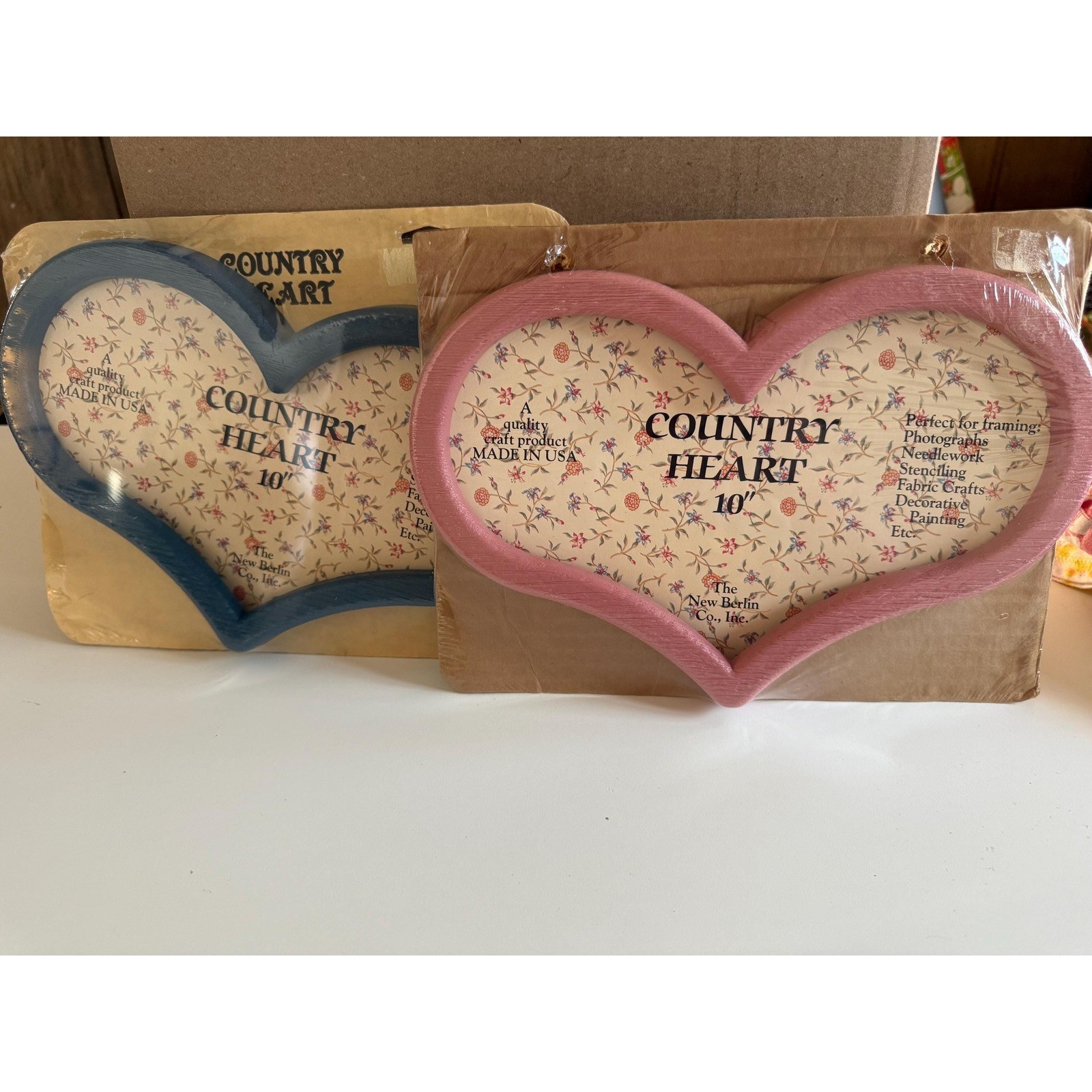 Country Heart 10" Plastic Frame. Perfect for Needlework, Fabric Crafts, Painting