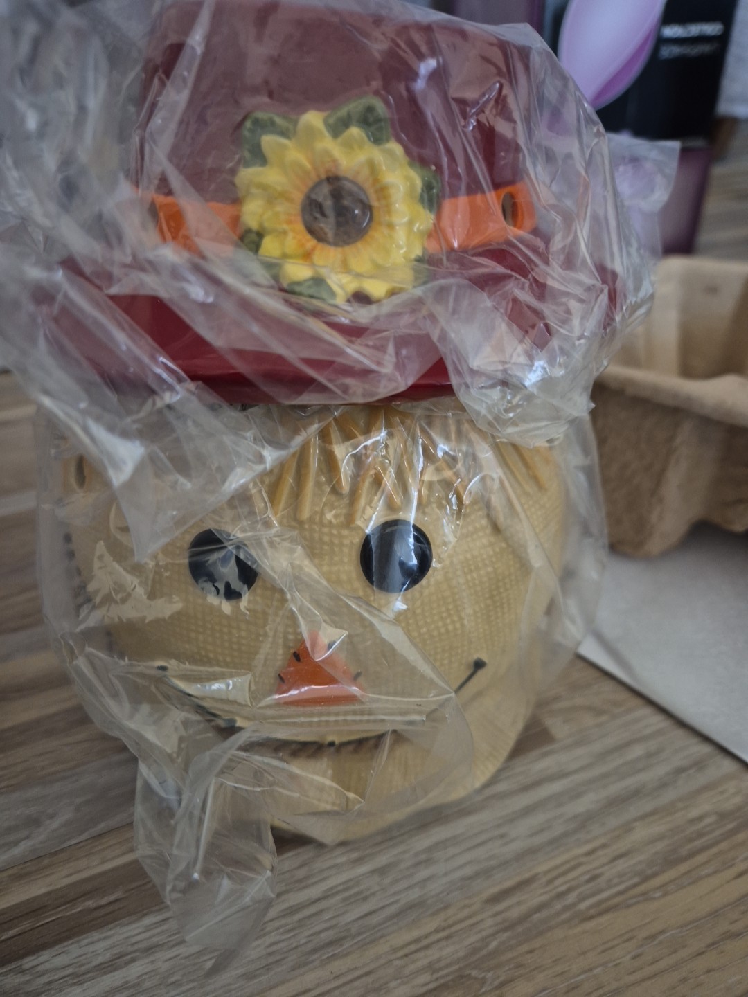 Scentsy Halloween Scarecrow Scentsy Warmer In NEW? in box