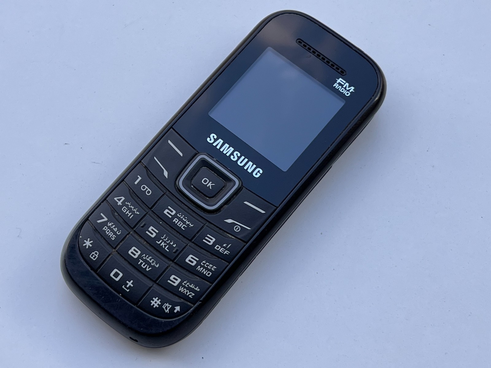 Samsung GT-E1200 Black – Vintage Mobile Phone