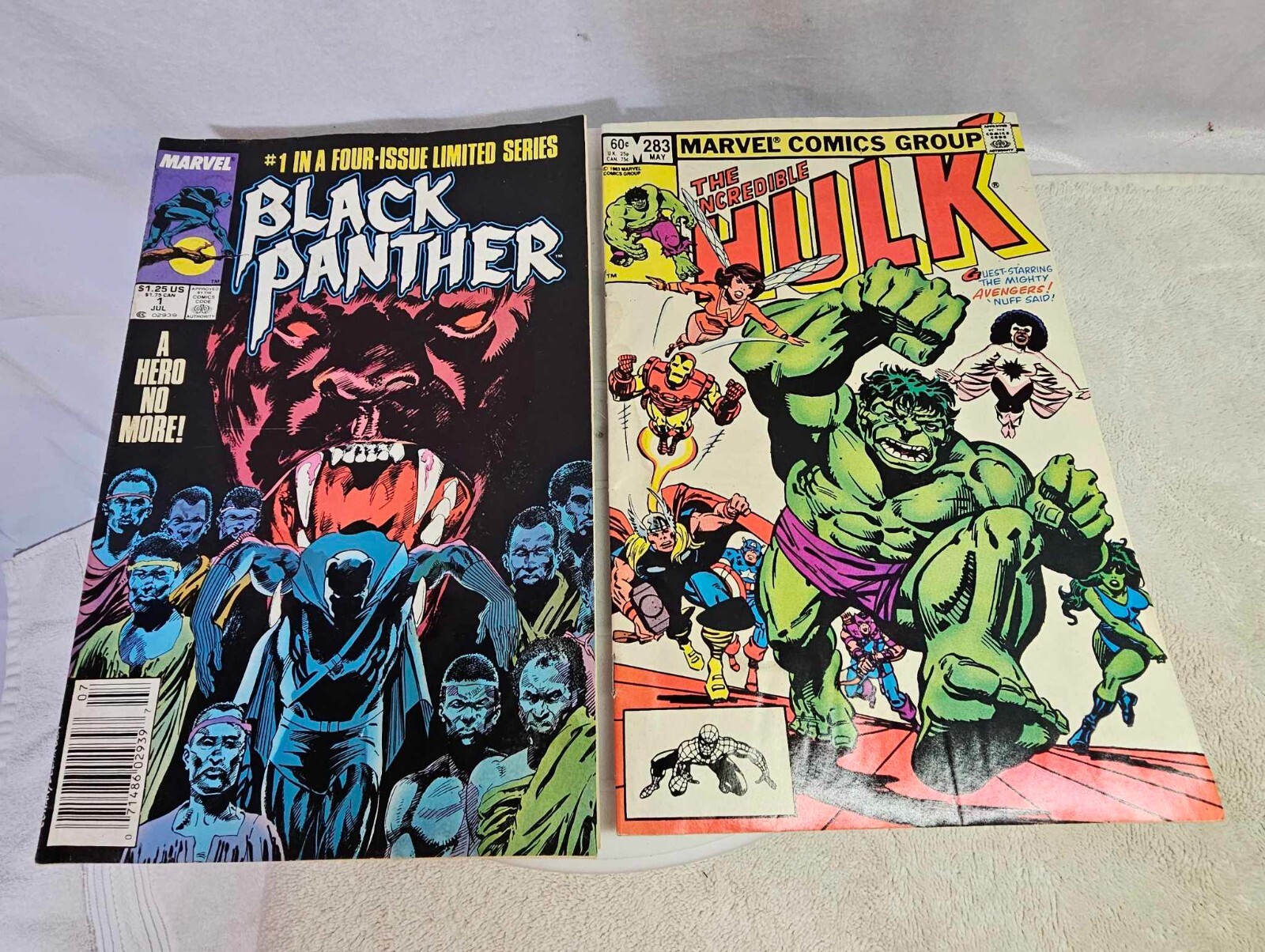 Lot of 2- Marvel Comics Incredible hulk & black panther Book - A17