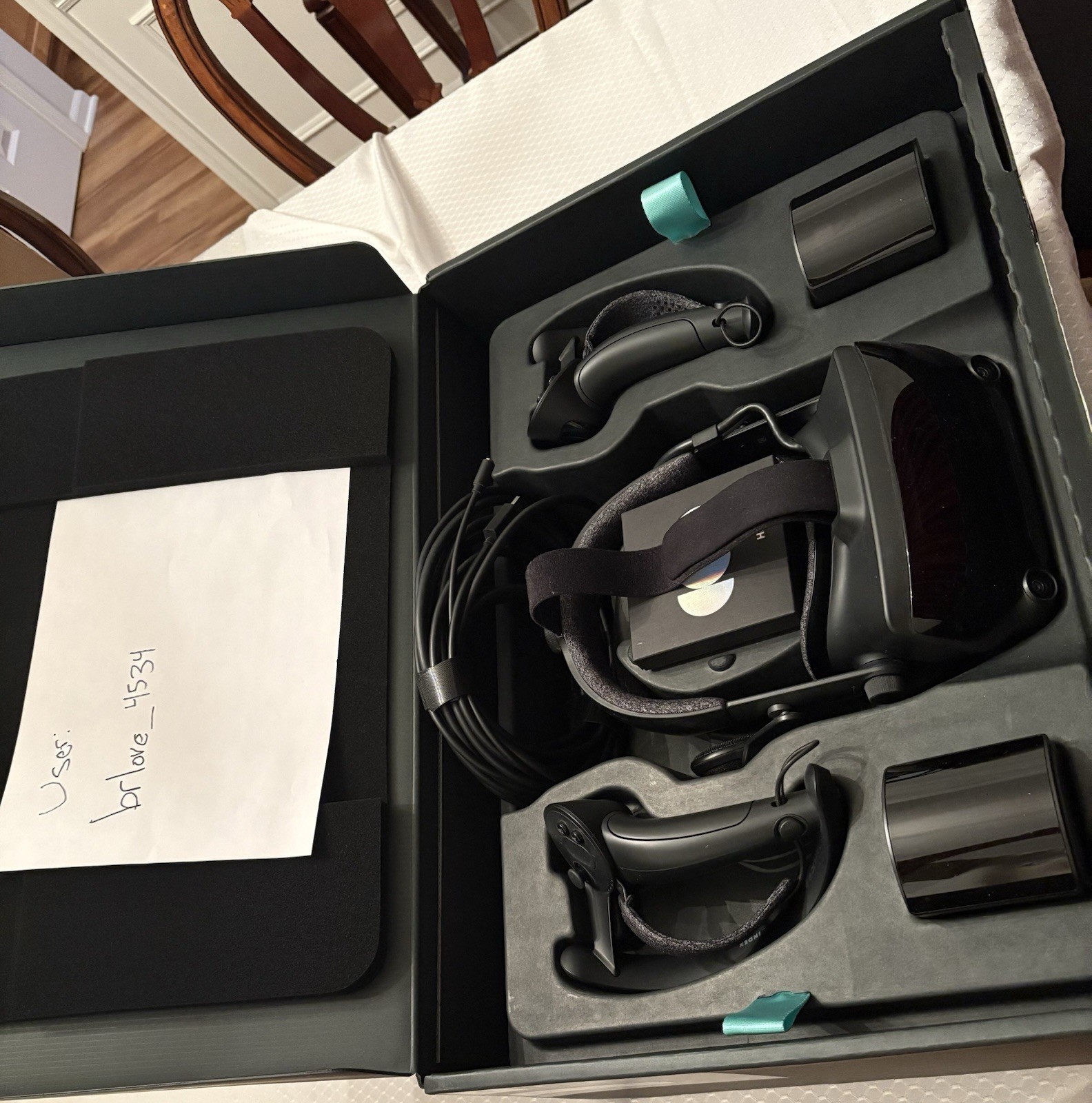 Valve Index Black PC & Console VR Headset Kit with Controllers & Base Stations