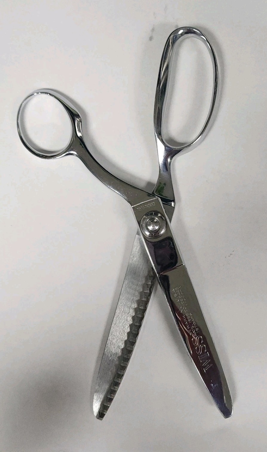 Vintage WISS Pinking Shears Scissors USA Chrome Plate - 9 Inches 1959190-1965443