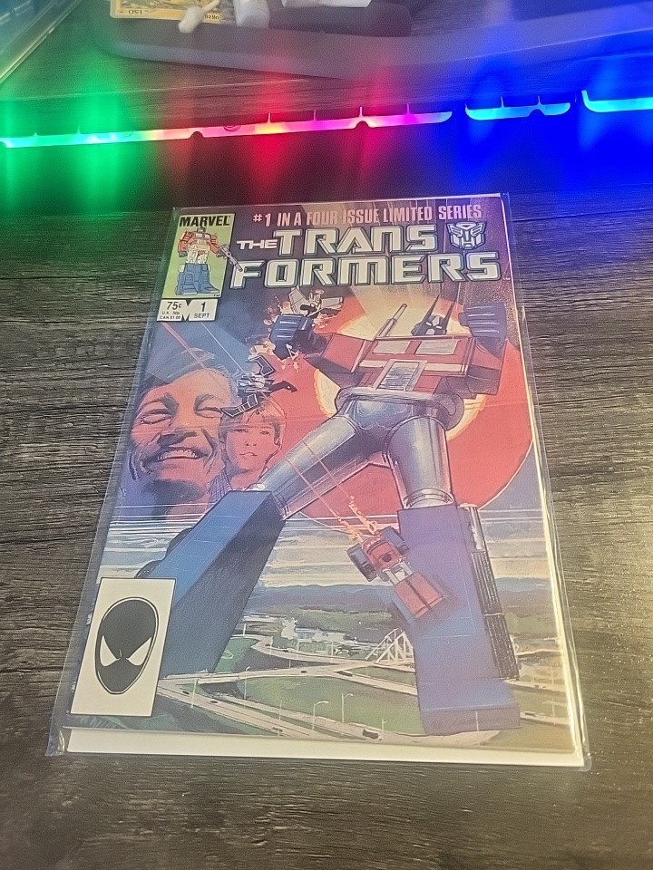 Transformers #1 (1984 Marvel)🔑🔥 KEY! 1st  Transformers + BONUS BOOKS !! 