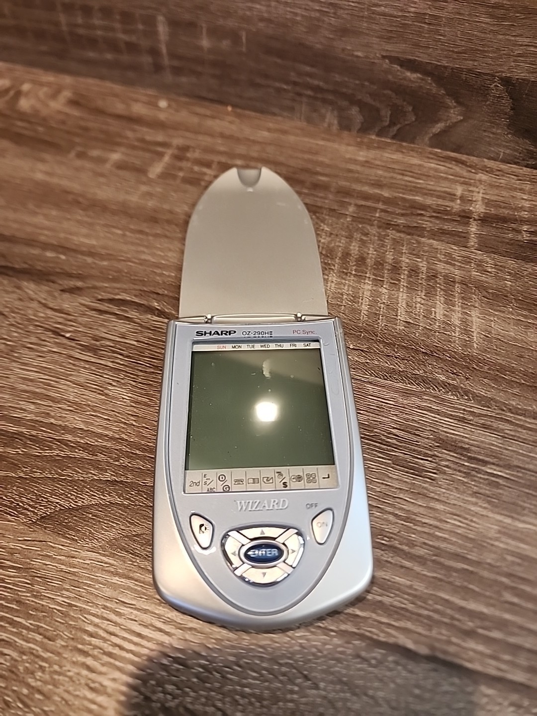 SHARP Wizard OZ-290 Handheld Portable Electronic Organizer PDA 