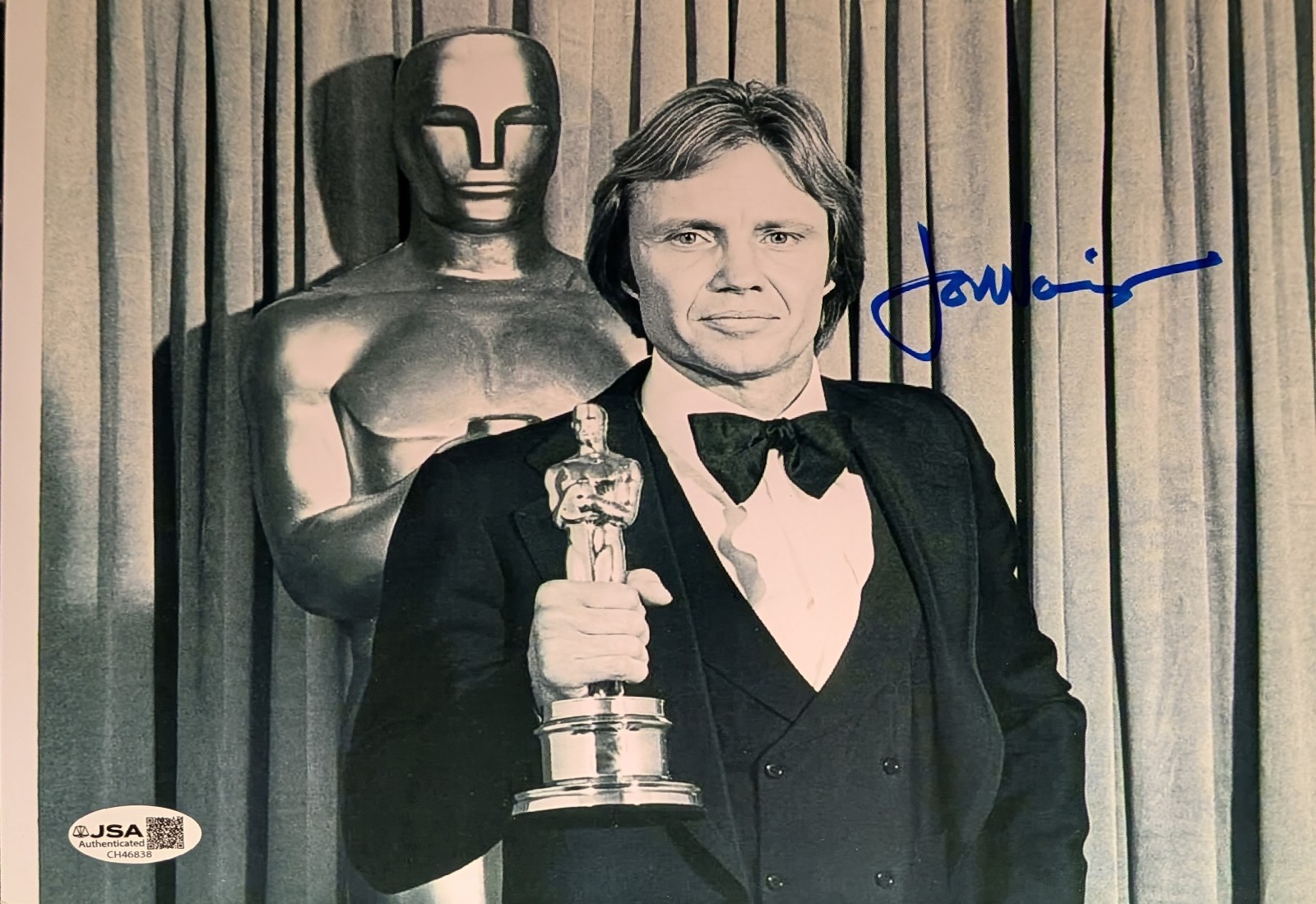 Jon Voight Signed 8x10 Photo Autographed JSA COA Actor Academy Award Winner