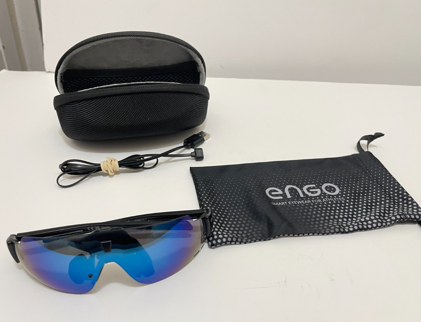 Engo 2 Active Look smart glasses, Black w blue lenses Standard size *AS IS READ