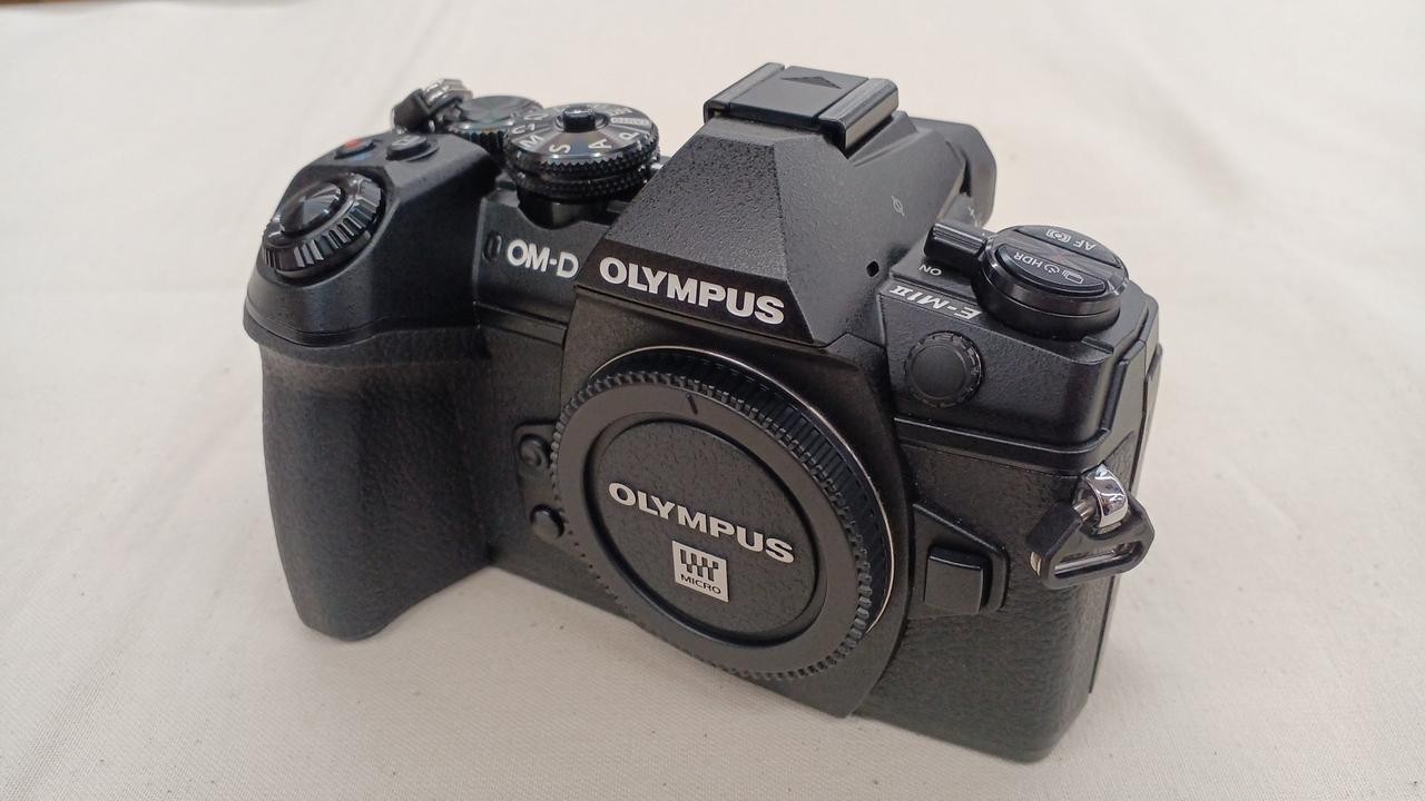 Olympus OM-D E-M1 Mark II Mirrorless Camera Body 20MP Micro Four Thirds Used Fro