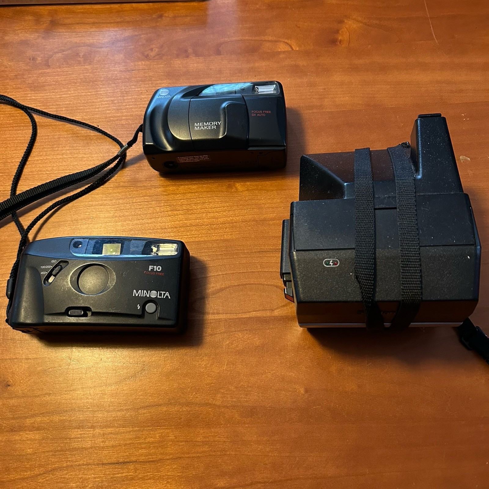 Lot 3 Vintage Cameras Minolta Polaroid Tested