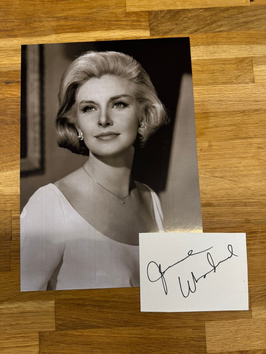 Jane Woodward Actress & Model, Genuine Autograph