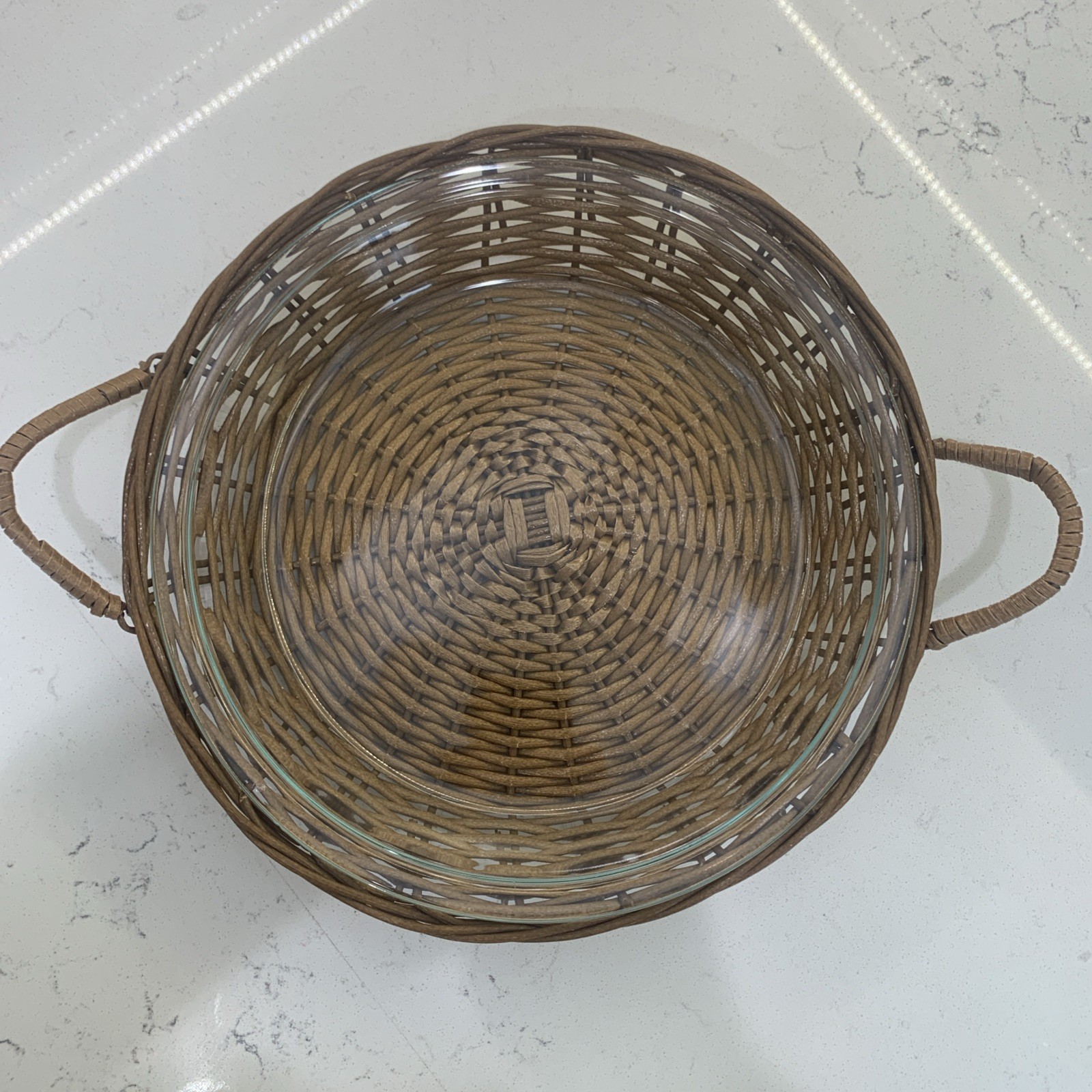 Vintage Pyrex 9 Clear Baking Pie Dish Plate with Wicker Holder with Handles USA