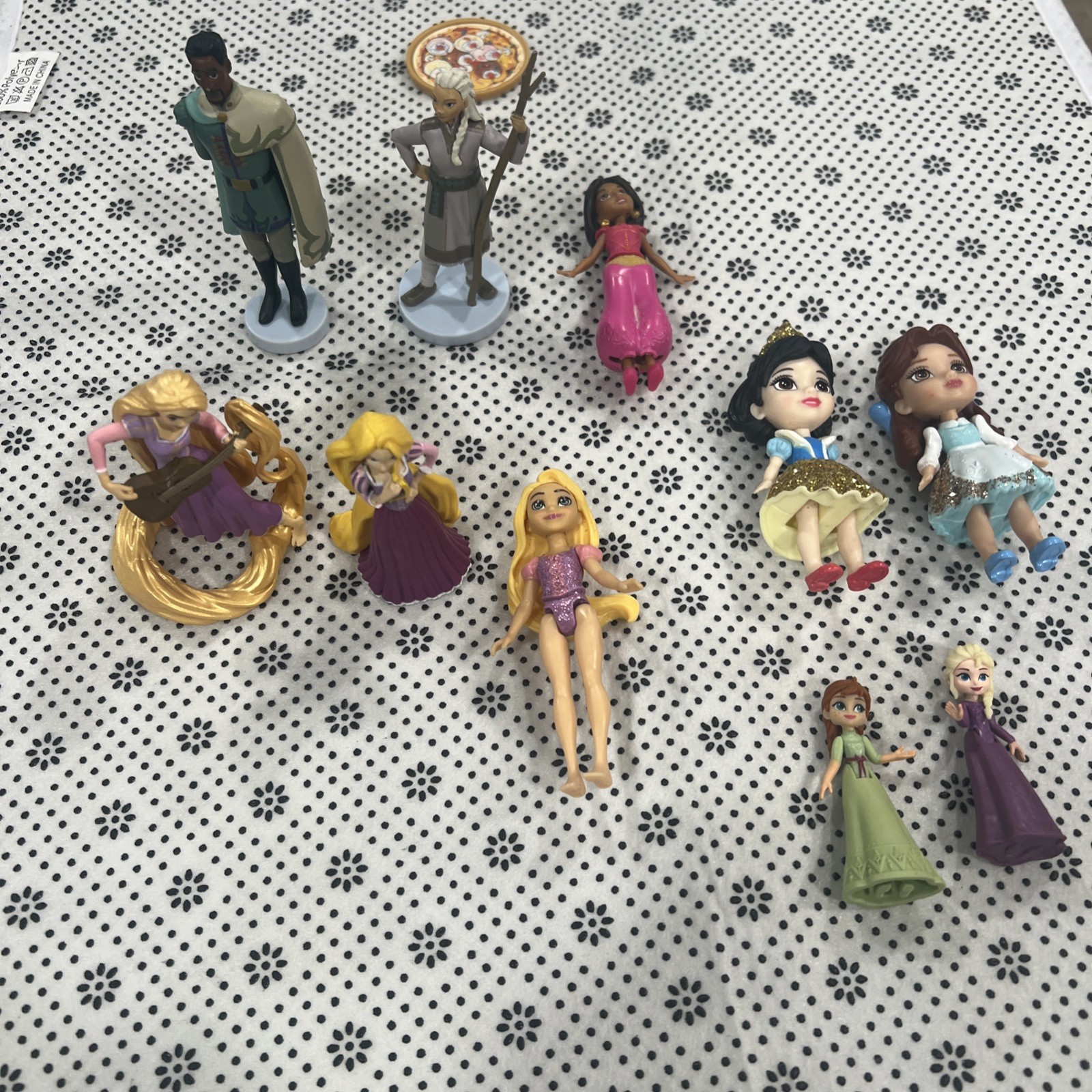 Disney Collection Different Characters 10 Pieces