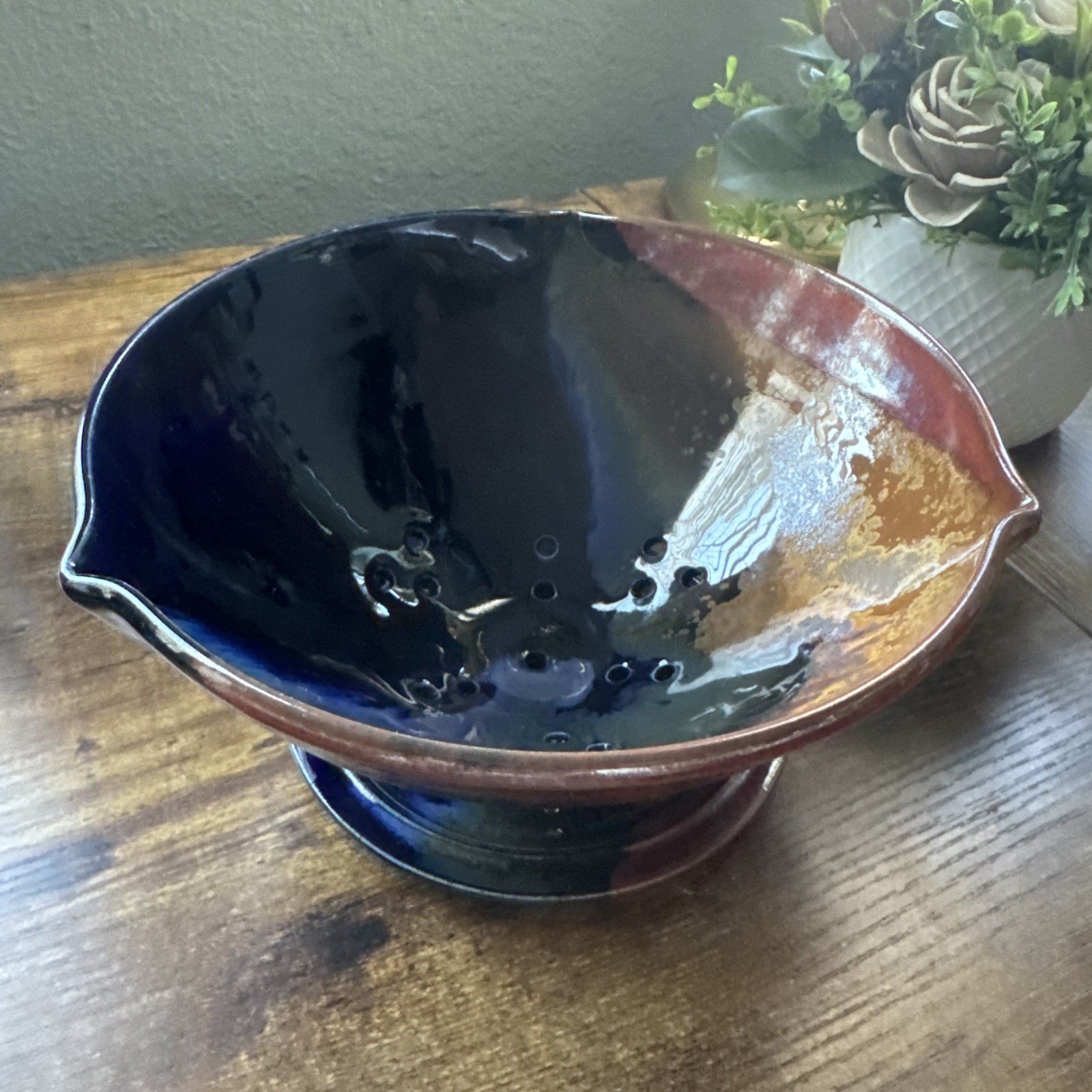 Orcas Island Art Pottery Turned Pottery Berry Bowl/ Strainer W/ Small Plate 😍