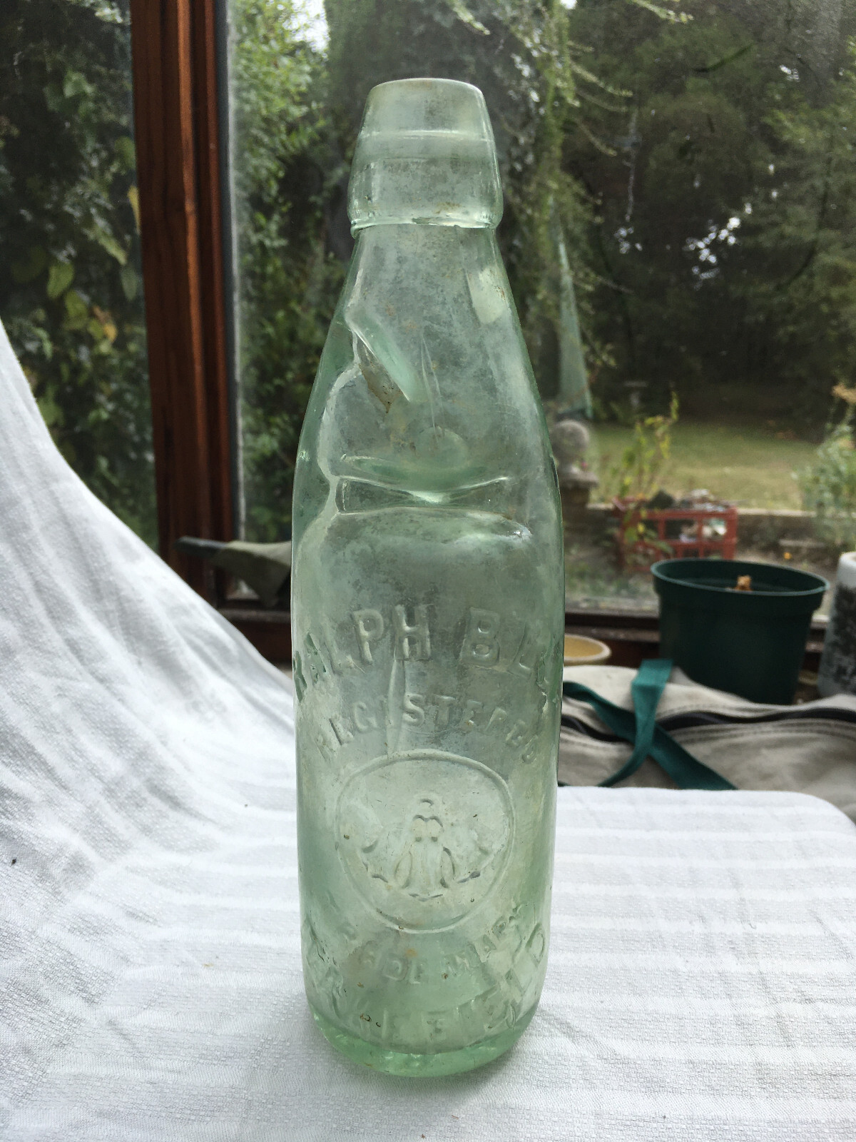Ralph Bell Wakefield three bells pictorial trademark 10oz codd bottle c1890-1920