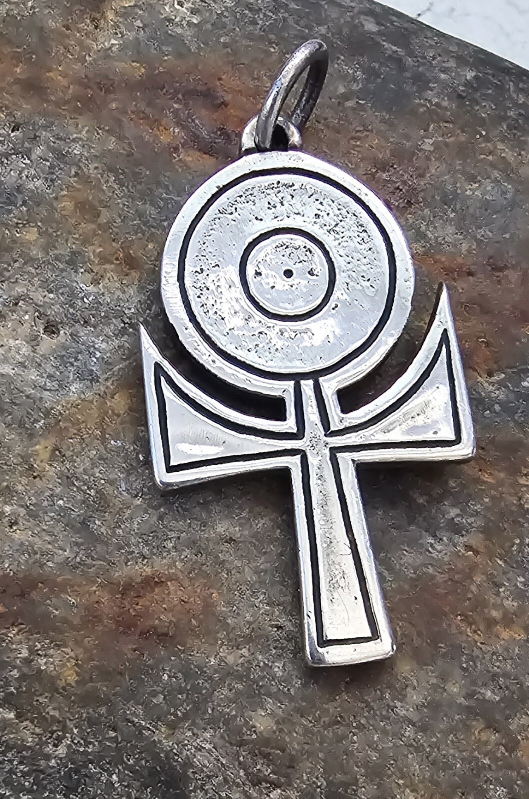 James Avery Retired Flower Pendant Large Size, Neat Piece, Sterling Silver